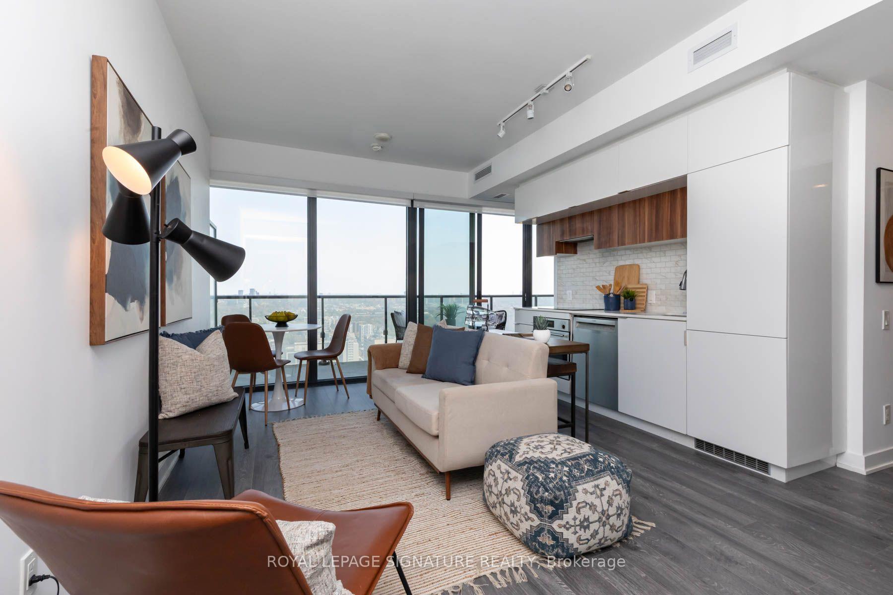 Photo 5 of Unit 2805, 185 Roehampton Avenue, Toronto, Mount Pleasant West — HOMEH