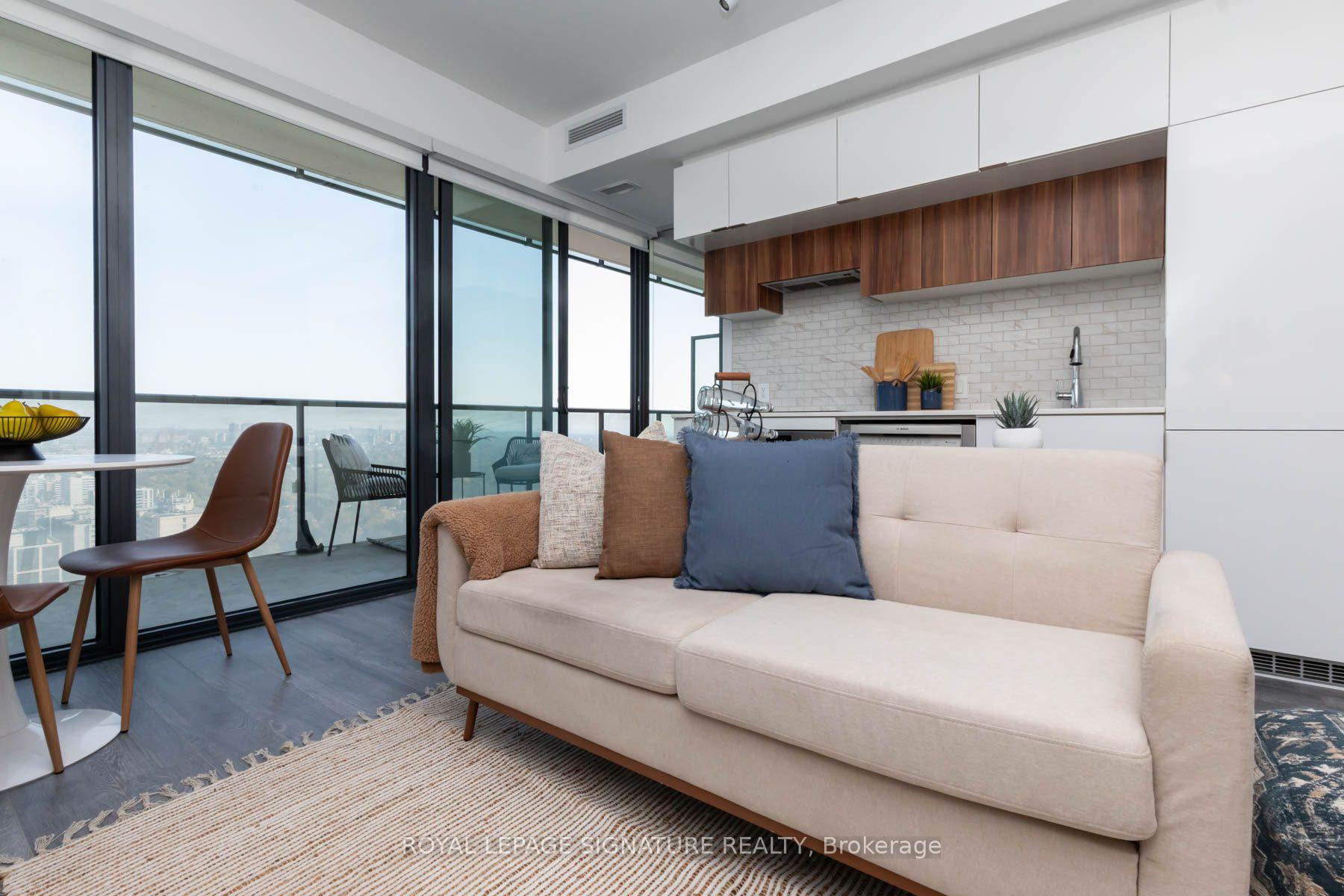 Photo 9 of Unit 2805, 185 Roehampton Avenue, Toronto, Mount Pleasant West — HOMEH