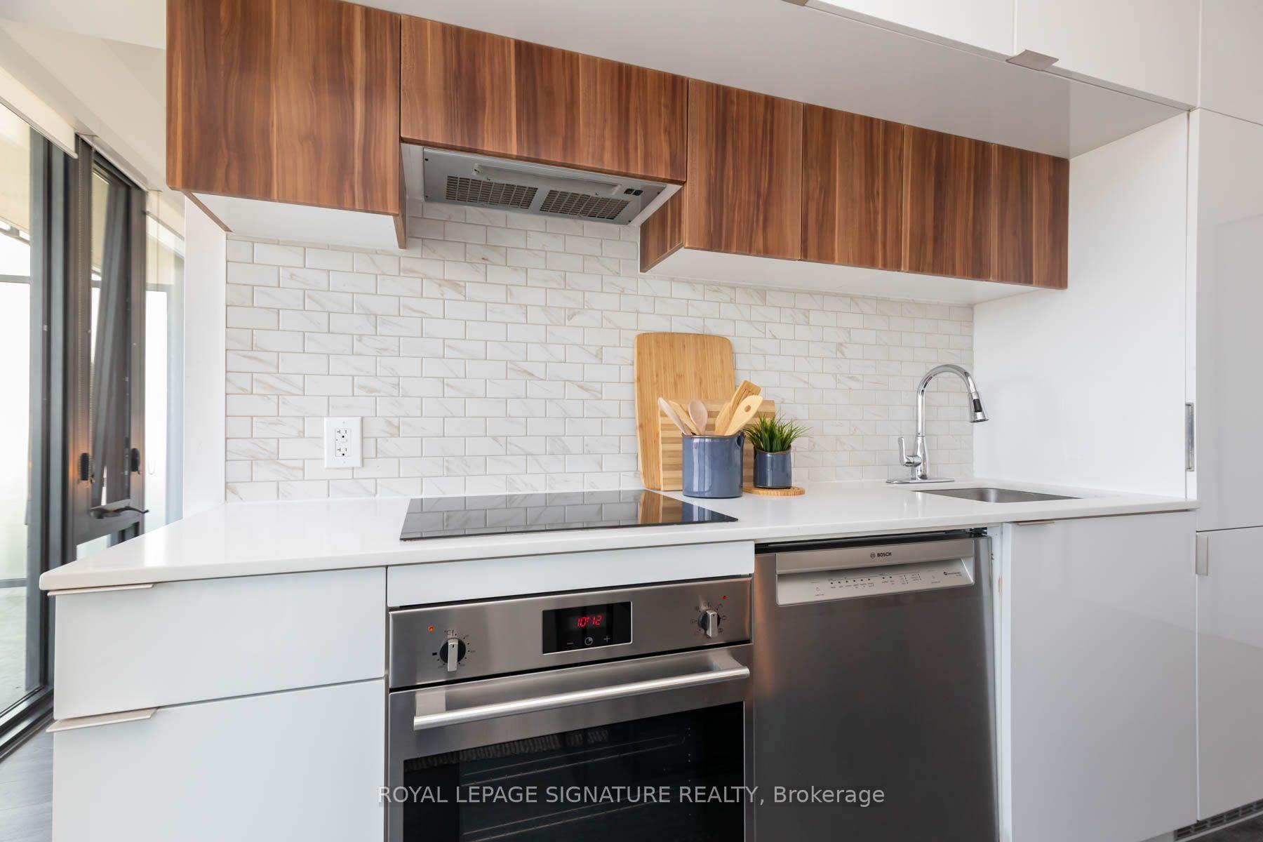 Photo 12 of Unit 2805, 185 Roehampton Avenue, Toronto, Mount Pleasant West — HOMEH