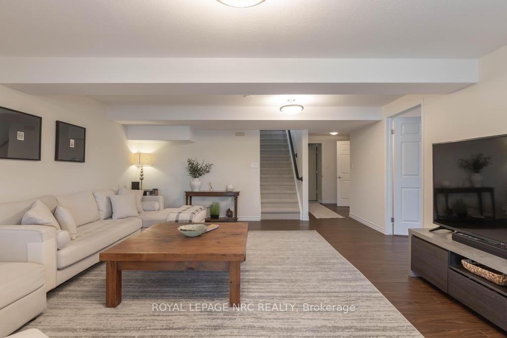 Photo 19 of Unit 10, 121 Glen Morris Drive, St. Catharines, Glendale/Glenridge — HOMEH