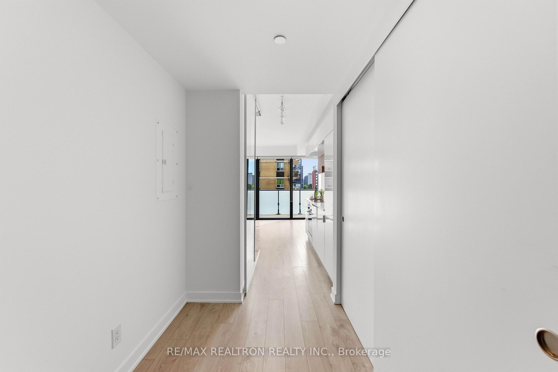 Photo 7 of Unit 510, 185 Roehampton Avenue, Toronto, Mount Pleasant West — HOMEH