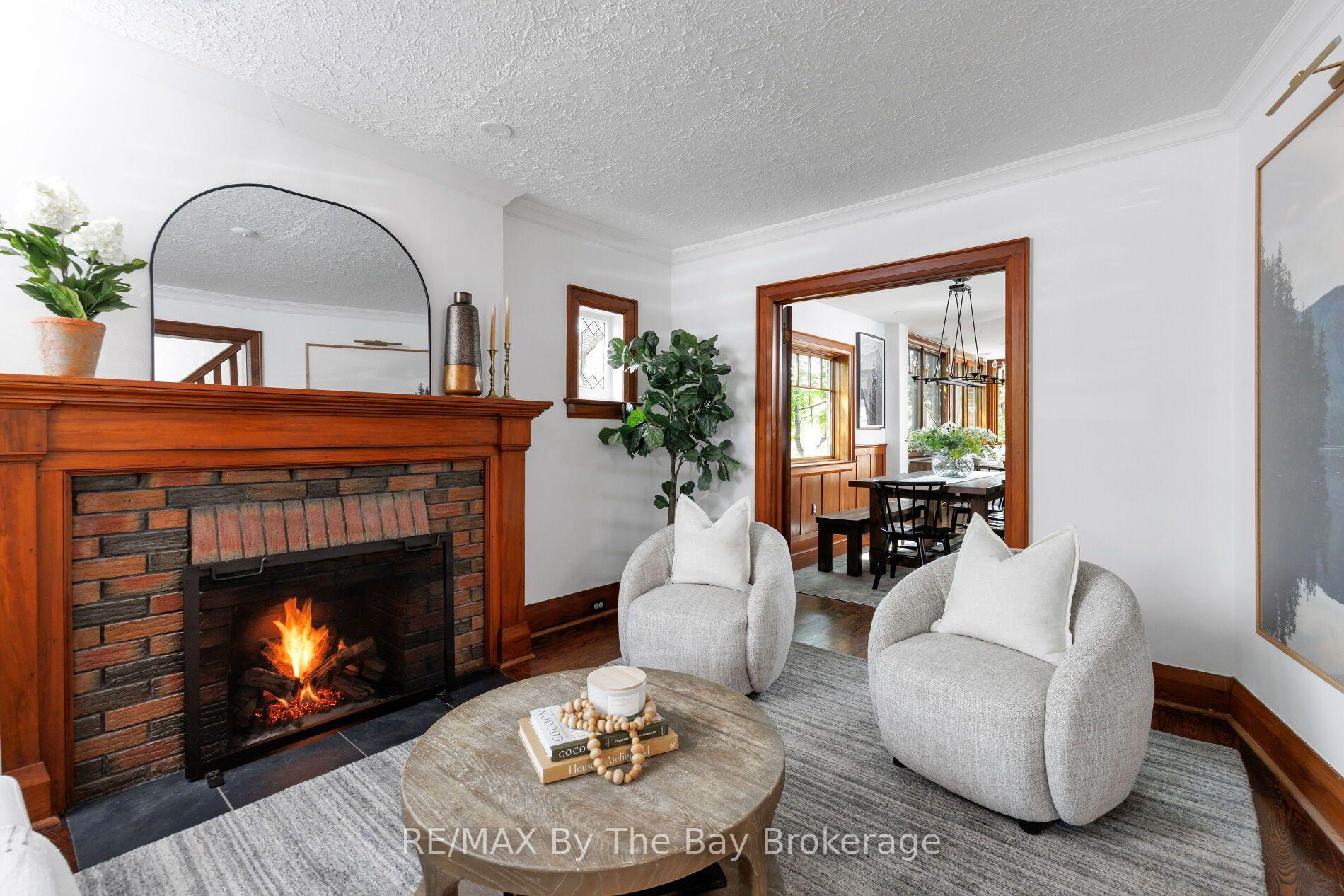Photo 6 of 44 Rambert Crescent, Toronto, High Park-Swansea — HOMEH