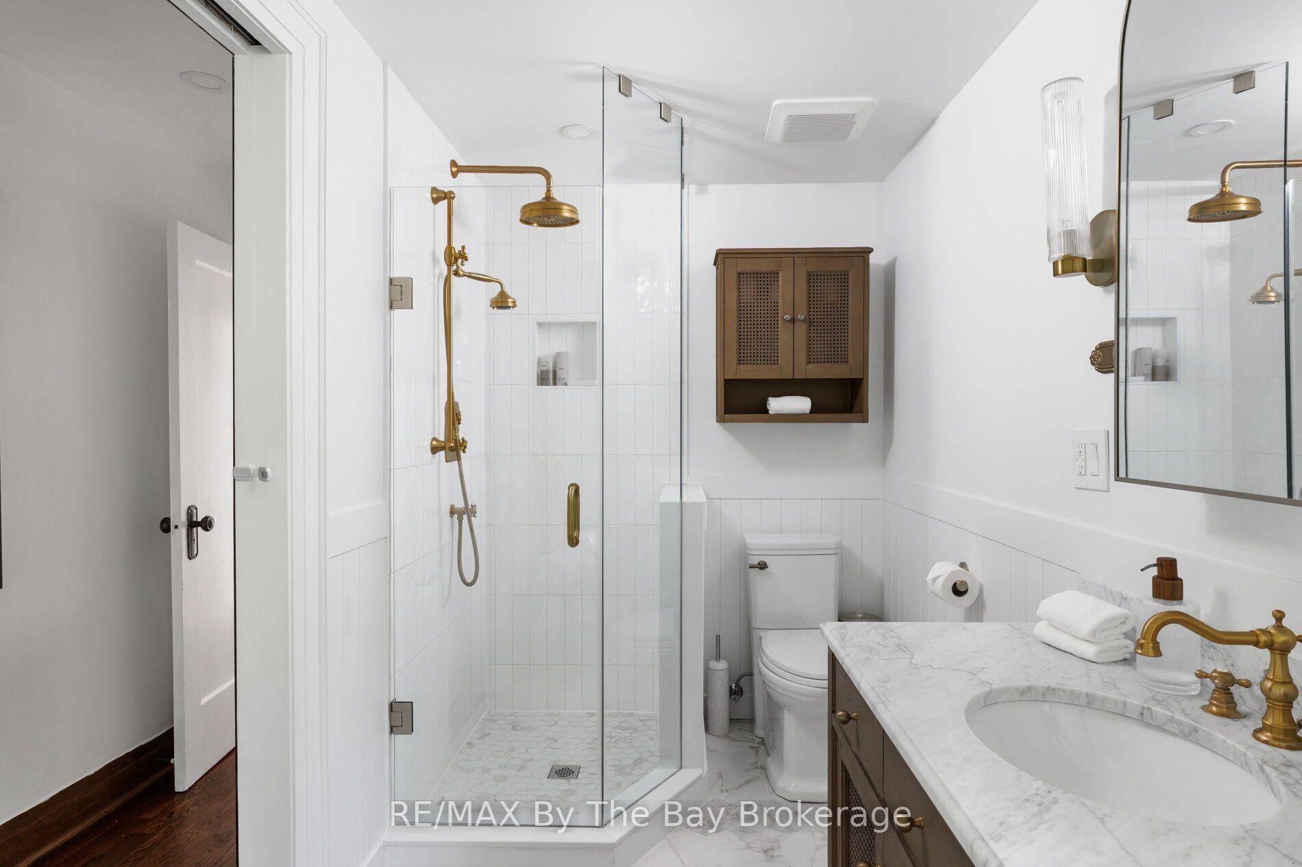 Photo 10 of 44 Rambert Crescent, Toronto, High Park-Swansea — HOMEH
