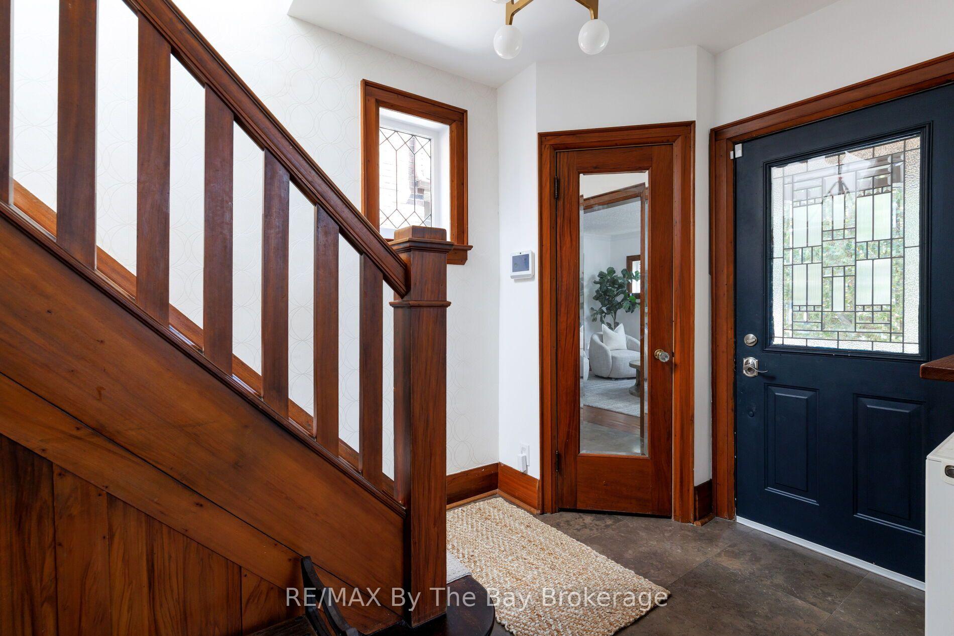 Photo 17 of 44 Rambert Crescent, Toronto, High Park-Swansea — HOMEH