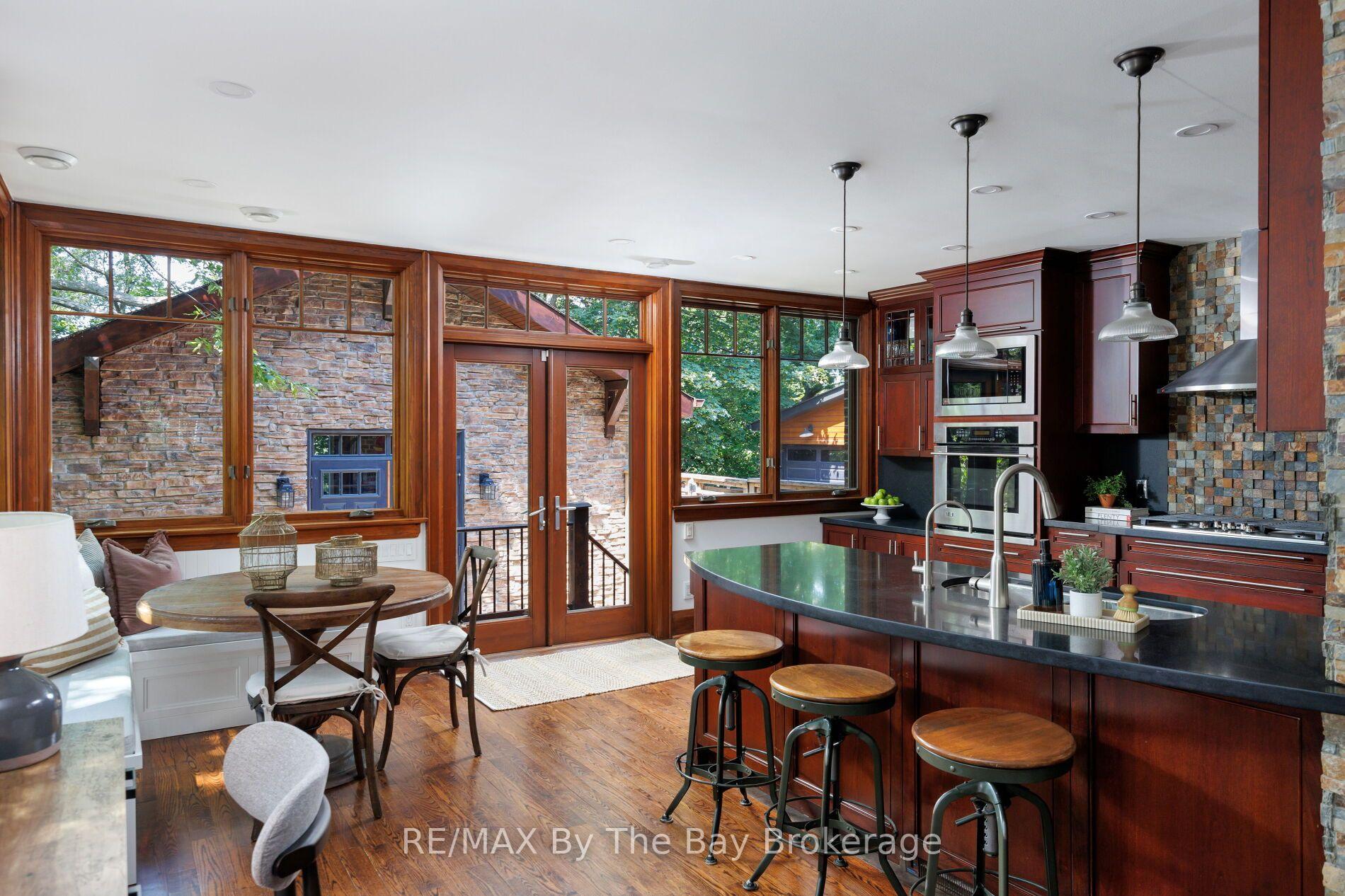 Photo 20 of 44 Rambert Crescent, Toronto, High Park-Swansea — HOMEH