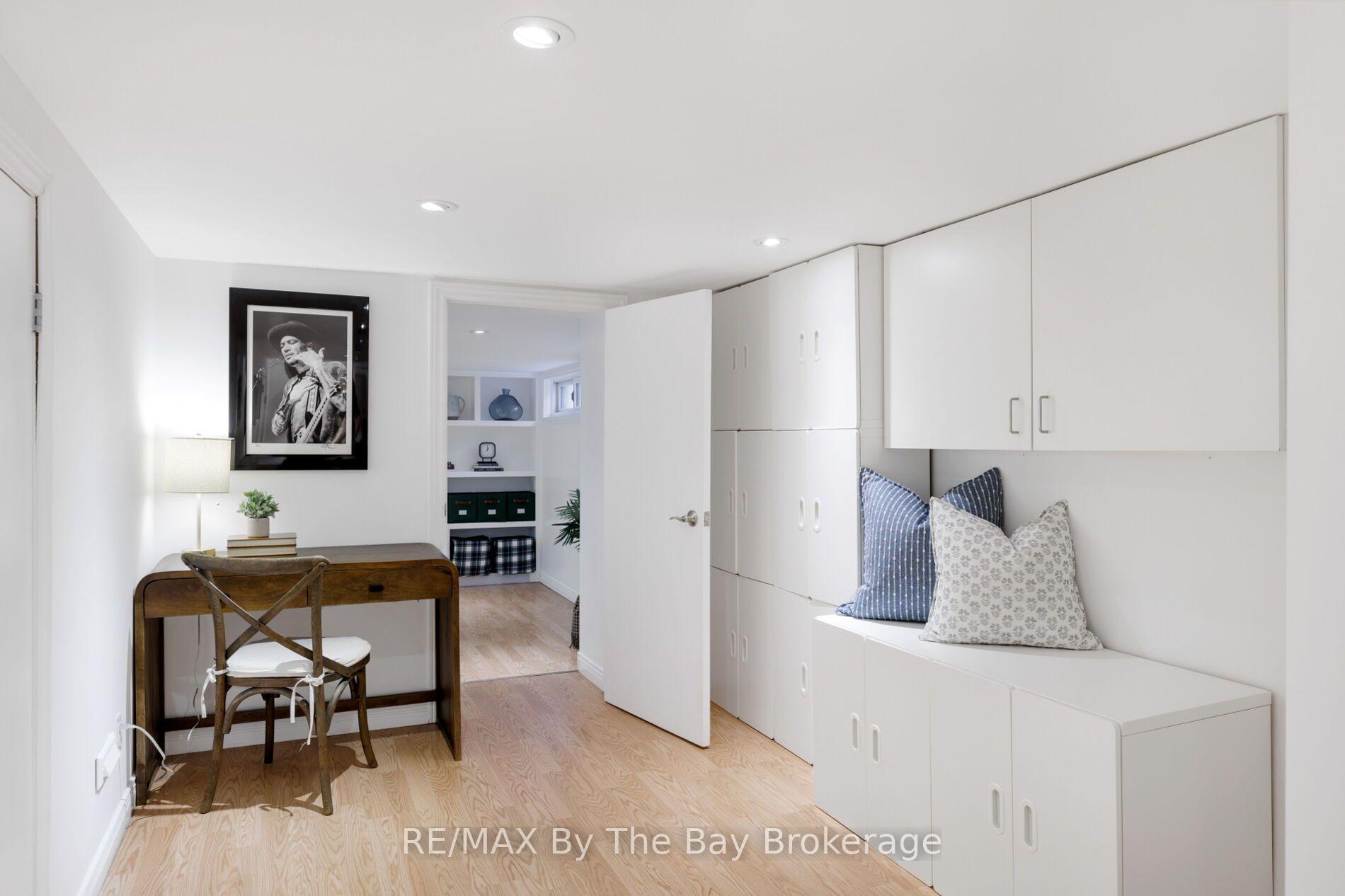 Photo 33 of 44 Rambert Crescent, Toronto, High Park-Swansea — HOMEH
