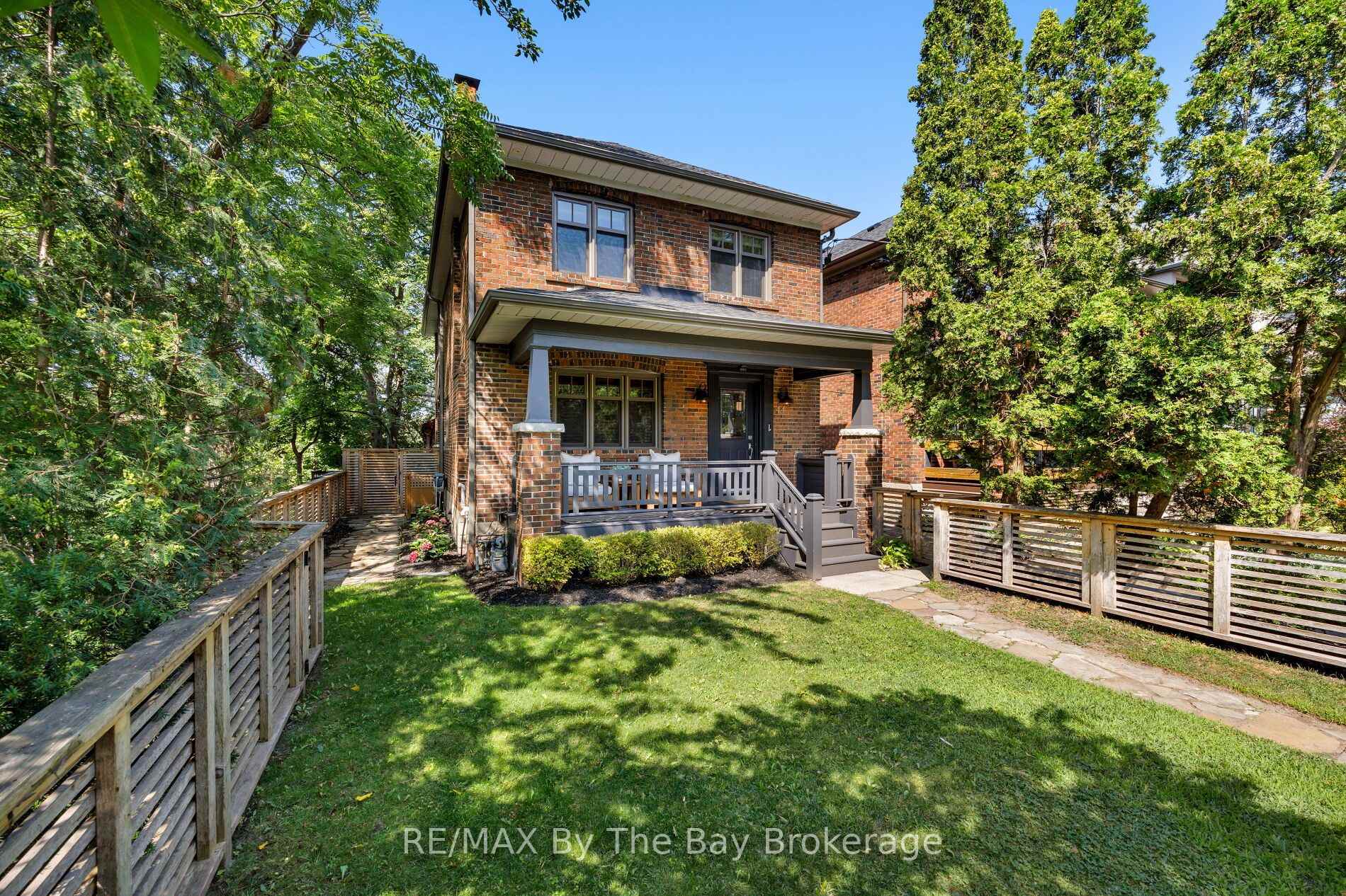 Photo 37 of 44 Rambert Crescent, Toronto, High Park-Swansea — HOMEH
