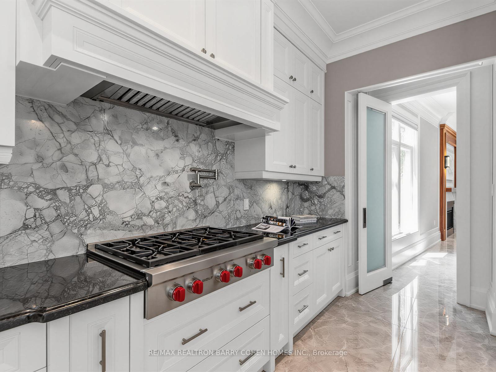 Photo 7 of 37 Chatfield Drive, North York, Banbury-Don Mills — HOMEH