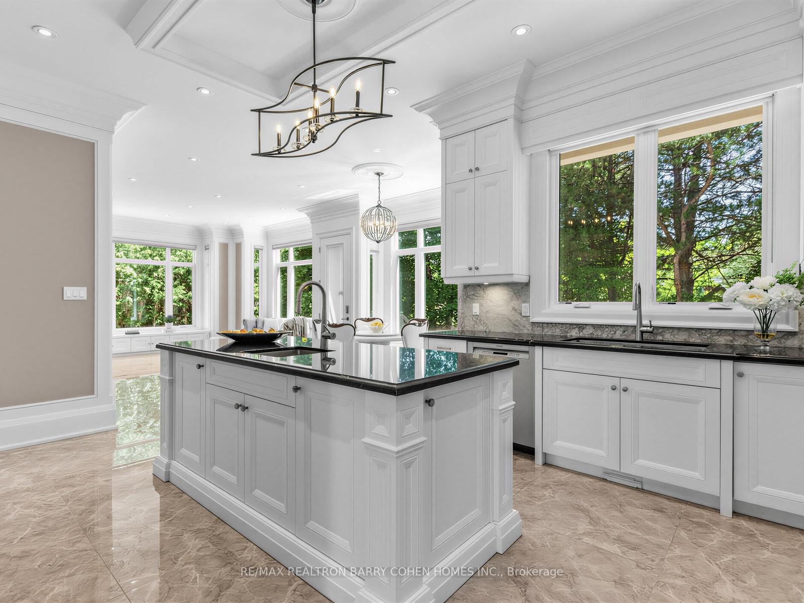 Photo 9 of 37 Chatfield Drive, North York, Banbury-Don Mills — HOMEH