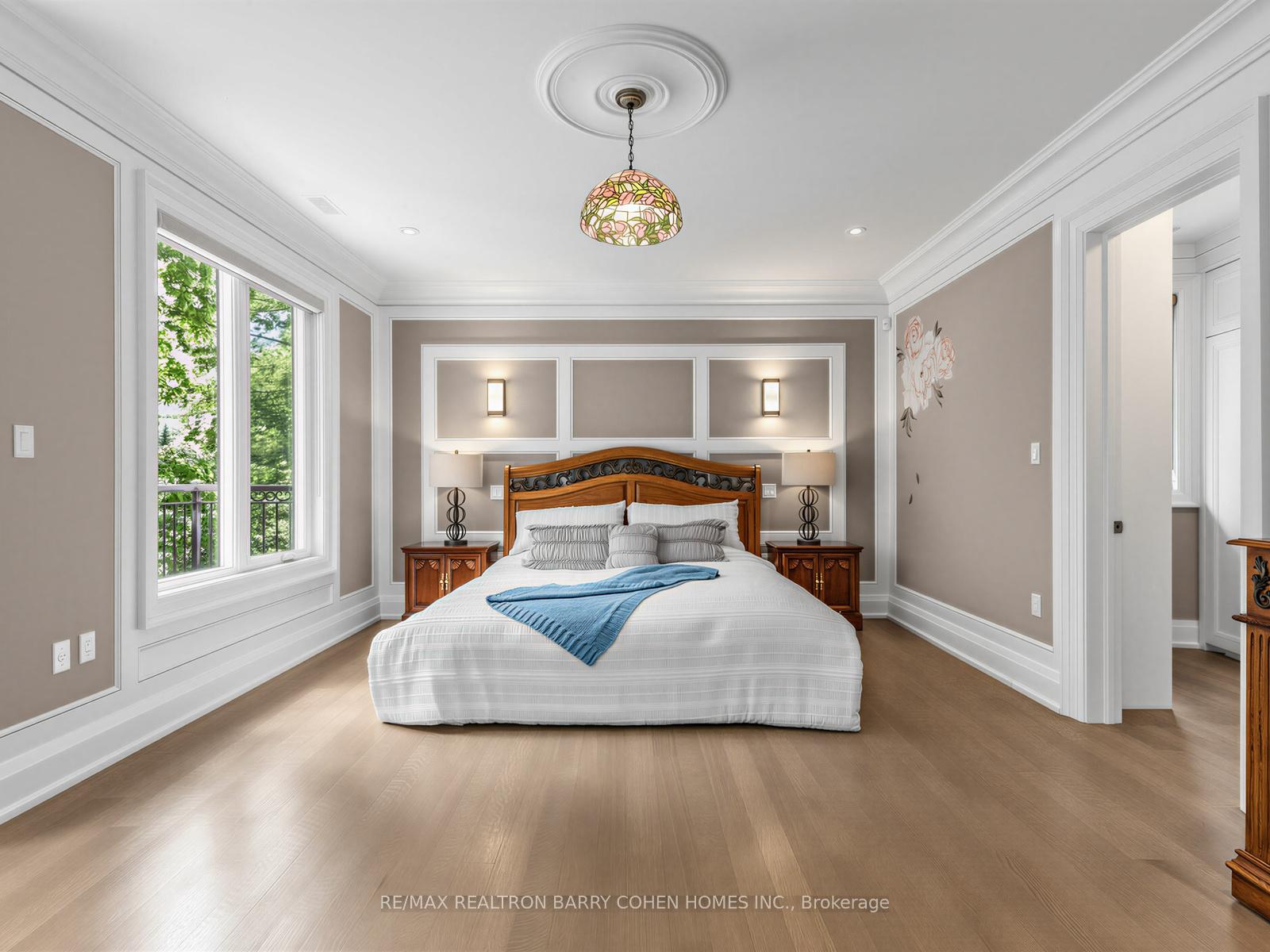 Photo 18 of 37 Chatfield Drive, North York, Banbury-Don Mills — HOMEH