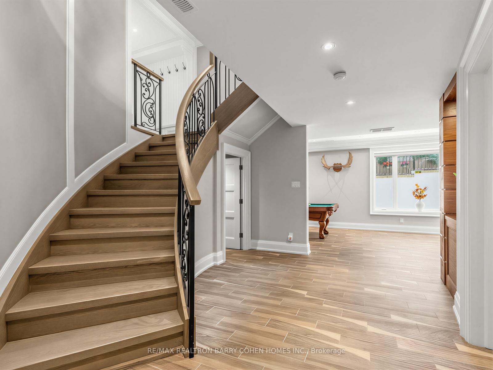 Photo 28 of 37 Chatfield Drive, North York, Banbury-Don Mills — HOMEH