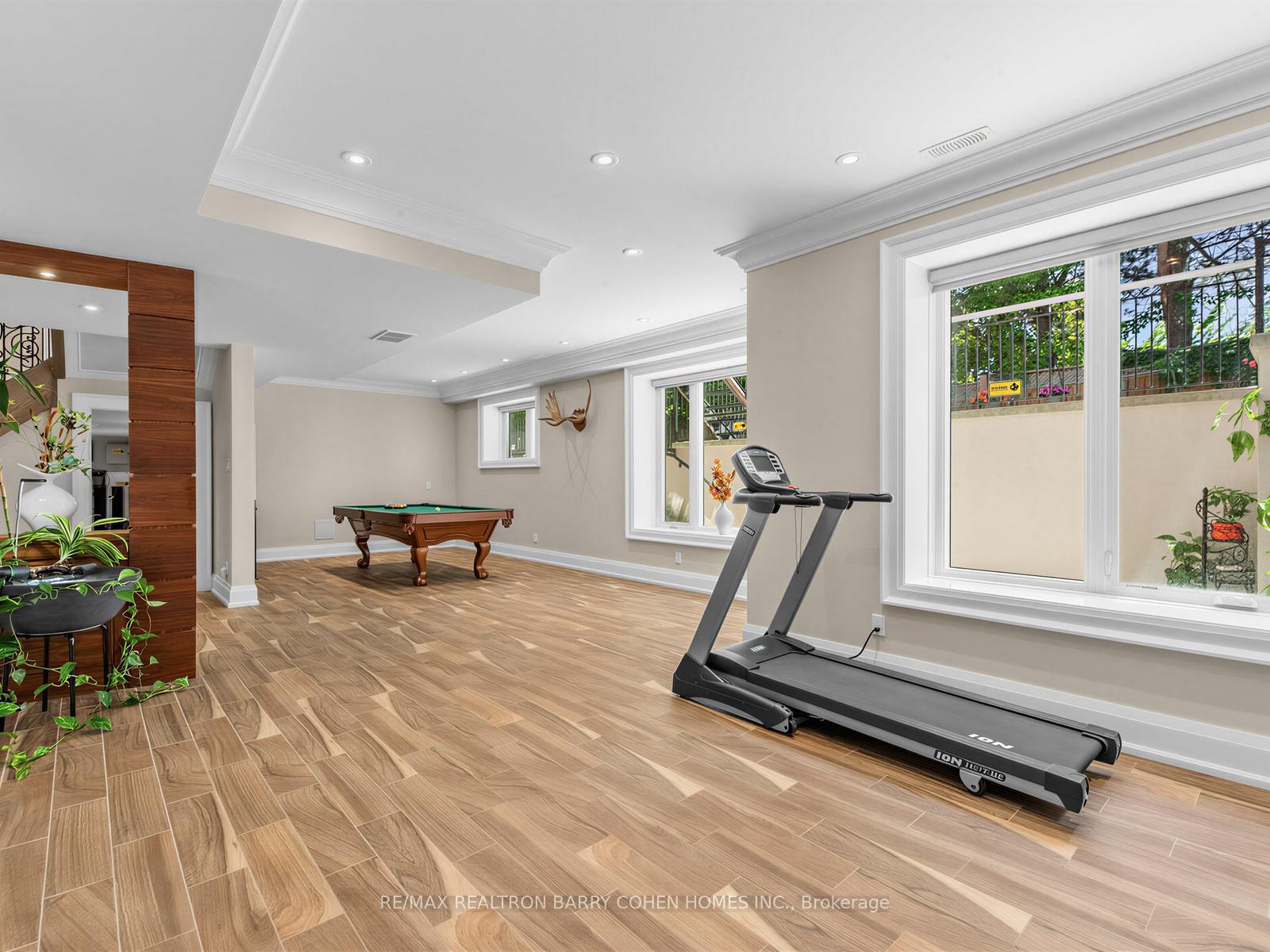 Photo 32 of 37 Chatfield Drive, North York, Banbury-Don Mills — HOMEH