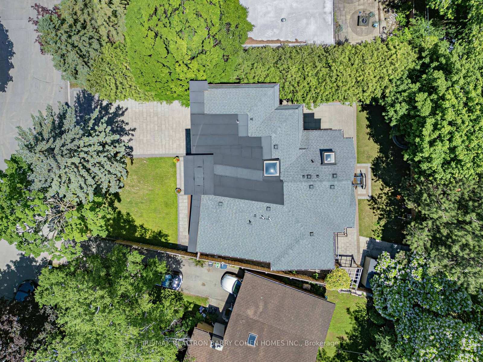 Photo 38 of 37 Chatfield Drive, North York, Banbury-Don Mills — HOMEH