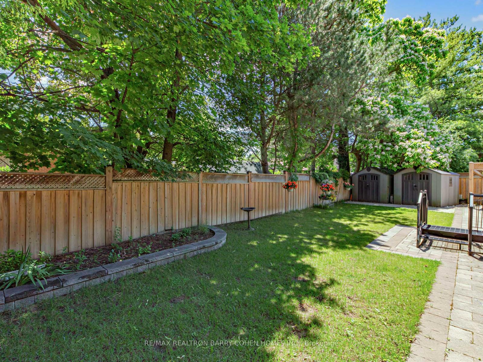 Photo 40 of 37 Chatfield Drive, North York, Banbury-Don Mills — HOMEH