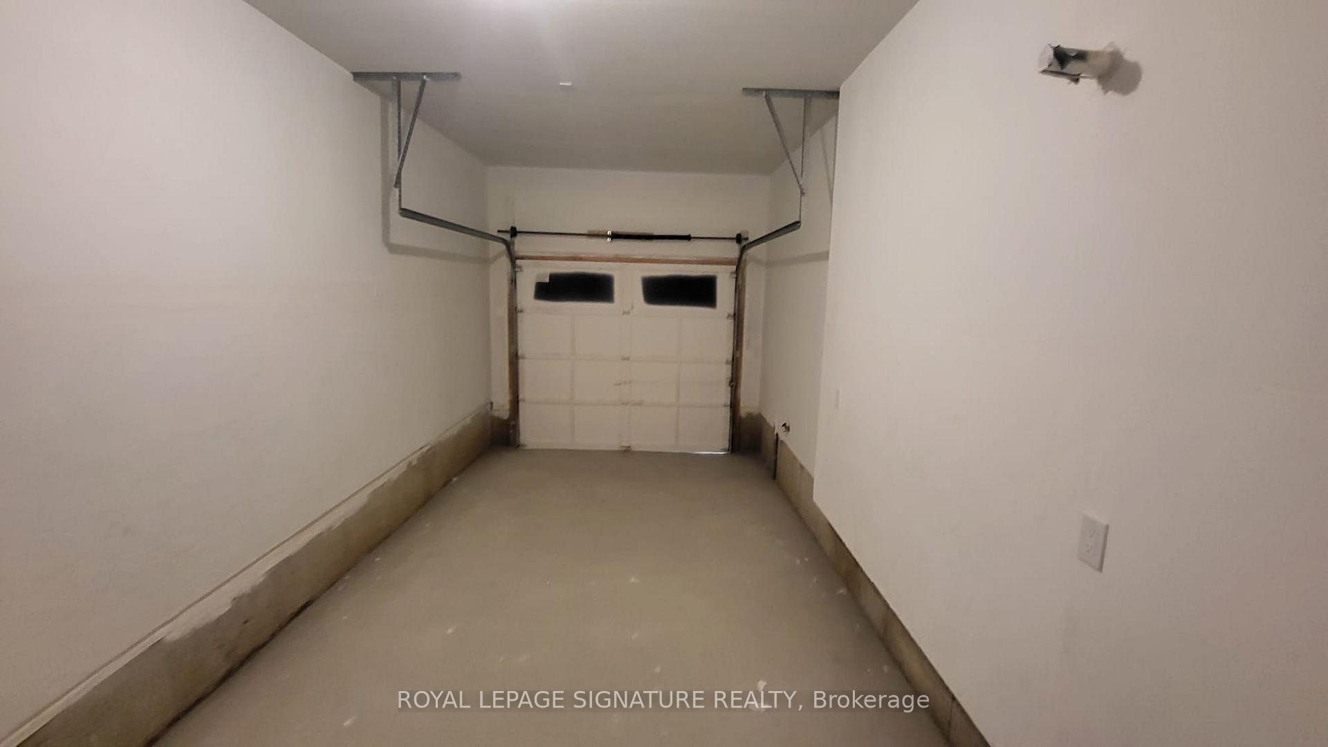 Photo 29 of 47 Gledhill Crescent, Cambridge, Little's Corners — HOMEH