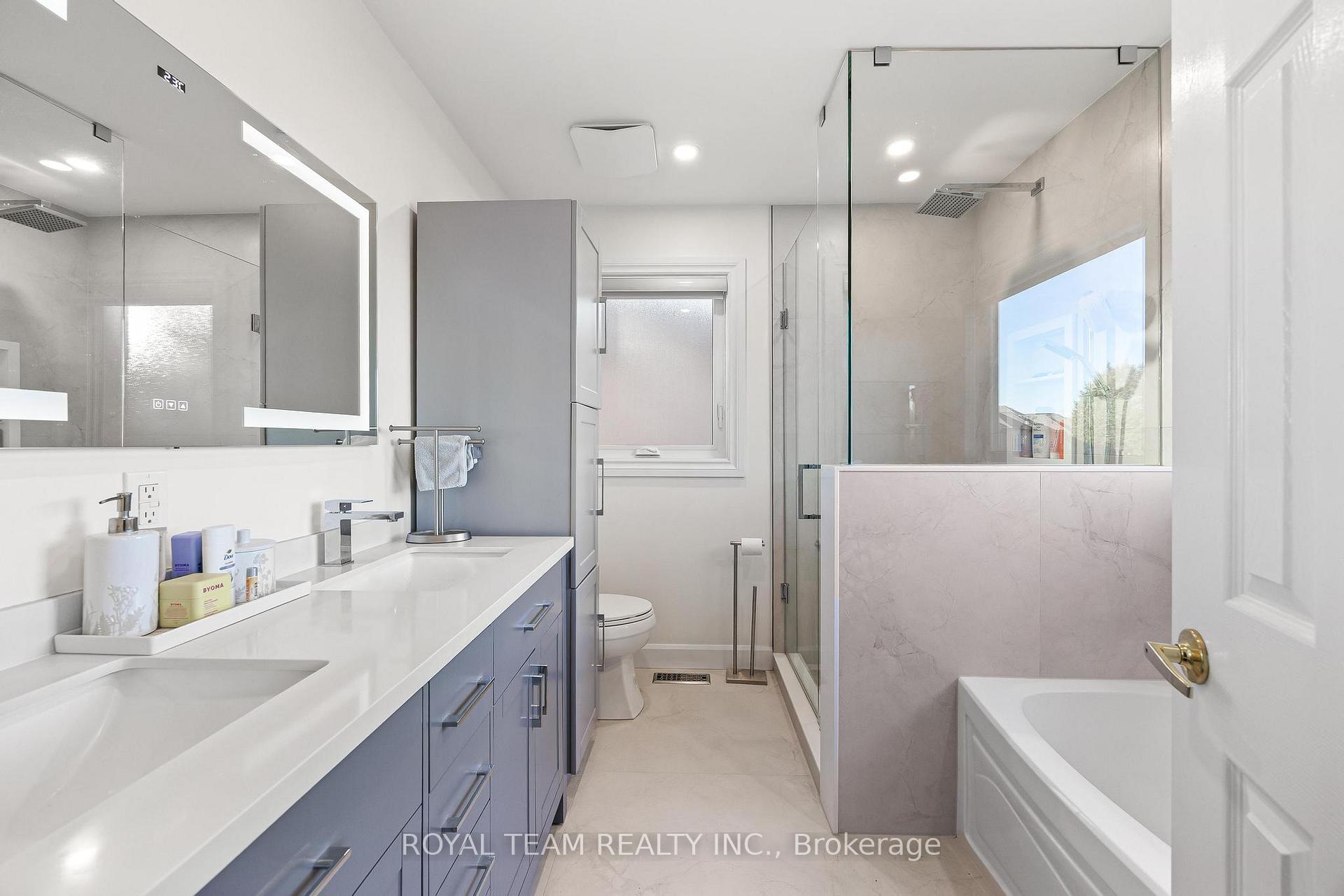 Photo 19 of 40 Emily Carr Crescent, Caledon, Bolton West — HOMEH
