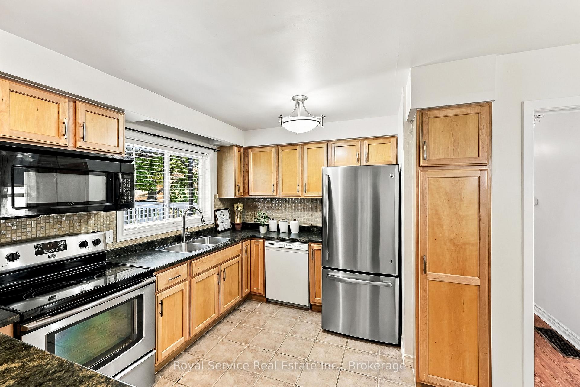 Photo 19 of 38 Burnham Avenue, Cramahe, Colborne — HOMEH