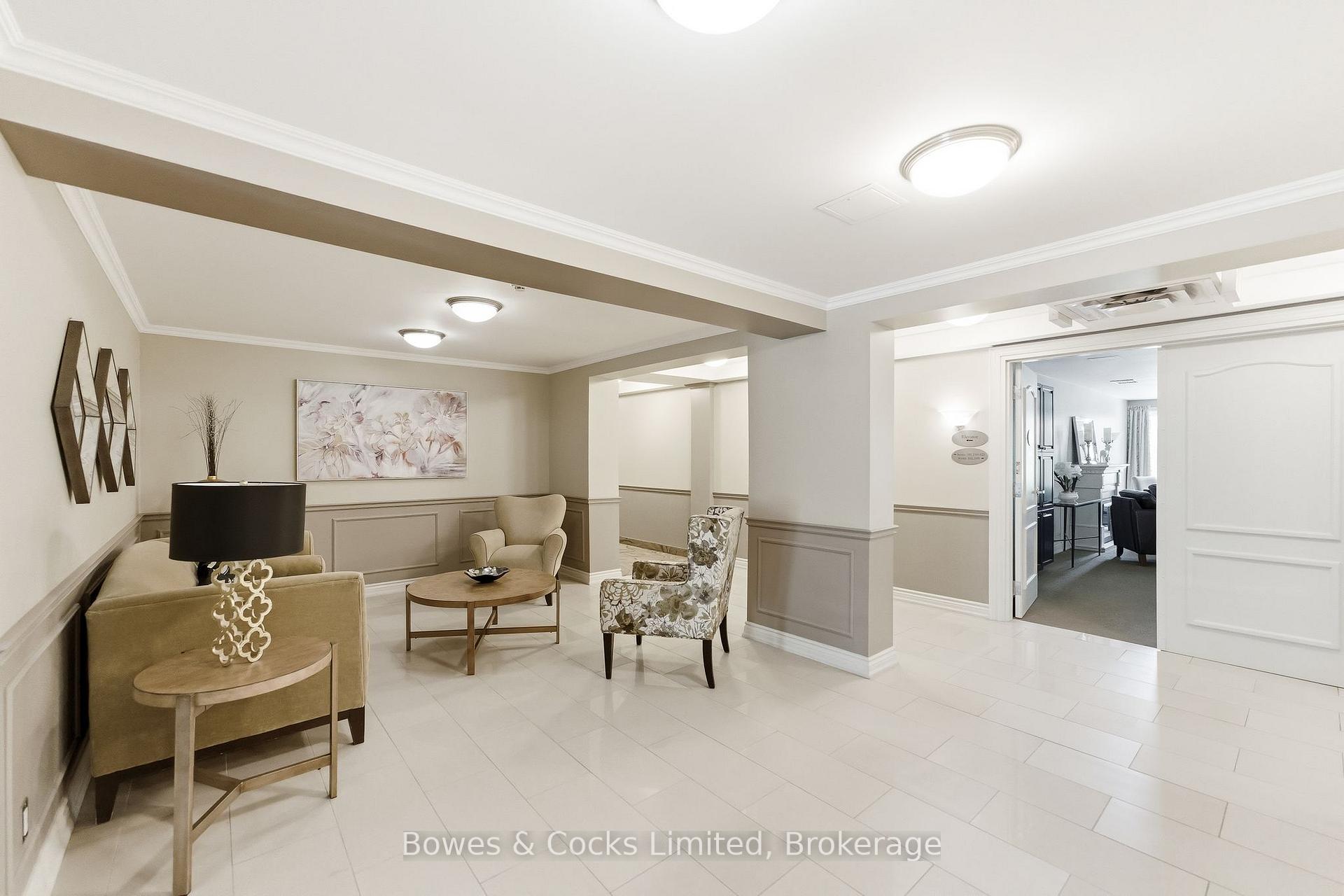 Photo 5 of Unit 110, 869 Clonsilla Avenue, Peterborough, Otonabee Ward 1 — HOMEH