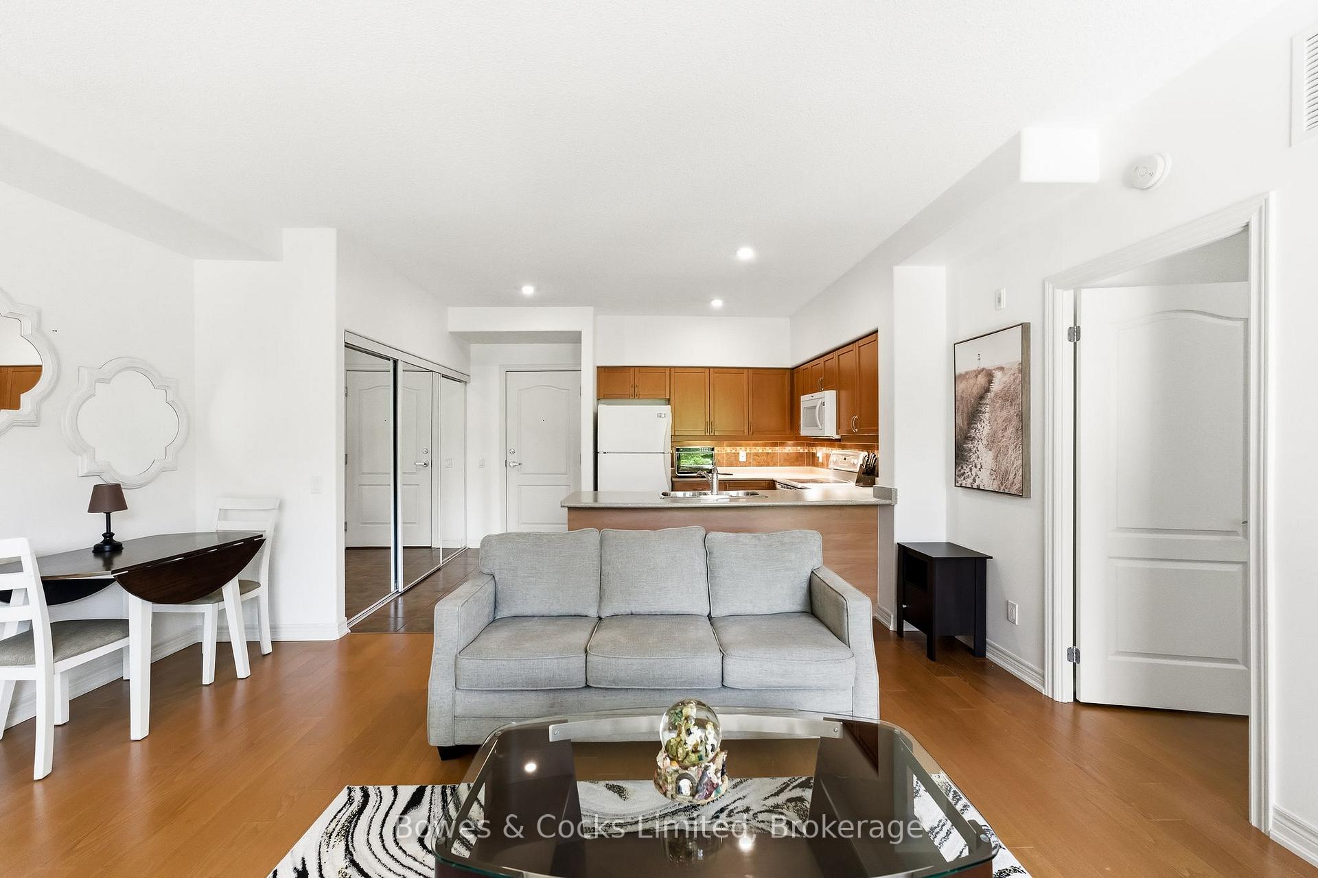 Photo 15 of Unit 110, 869 Clonsilla Avenue, Peterborough, Otonabee Ward 1 — HOMEH