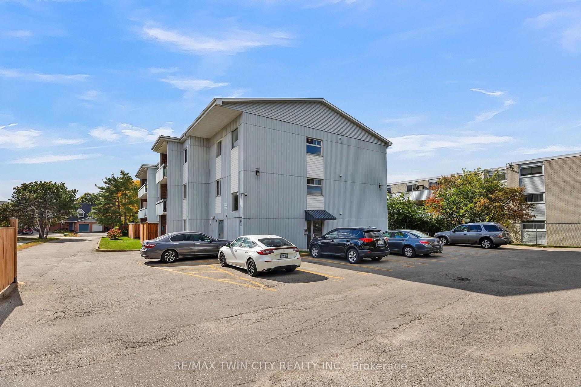 Photo 12 of Unit 103, 100 Breckenridge Drive, Kitchener, Heritage Park - Kitchener — HOMEH