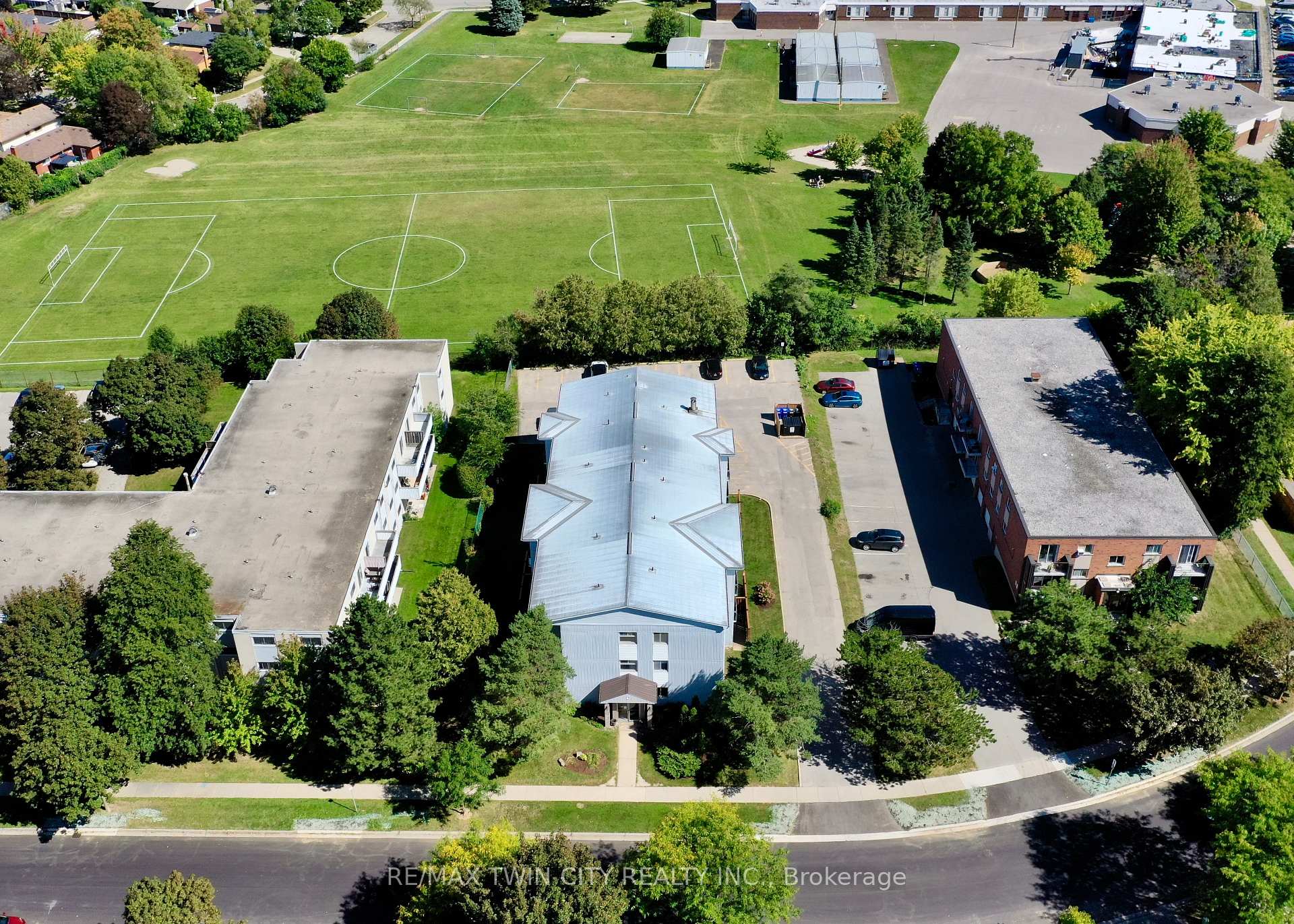 Photo 16 of Unit 103, 100 Breckenridge Drive, Kitchener, Heritage Park - Kitchener — HOMEH