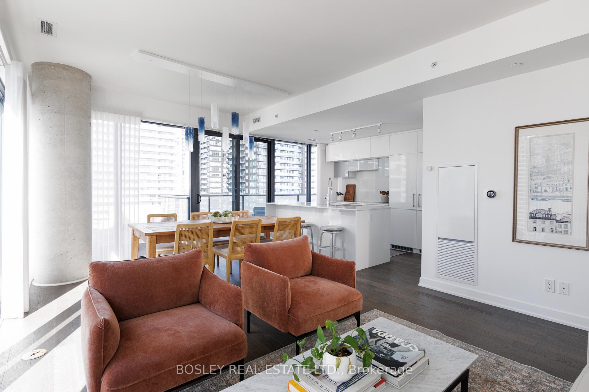 Photo 7 of Unit 1702, 185 Roehampton Avenue, Toronto, Mount Pleasant West — HOMEH