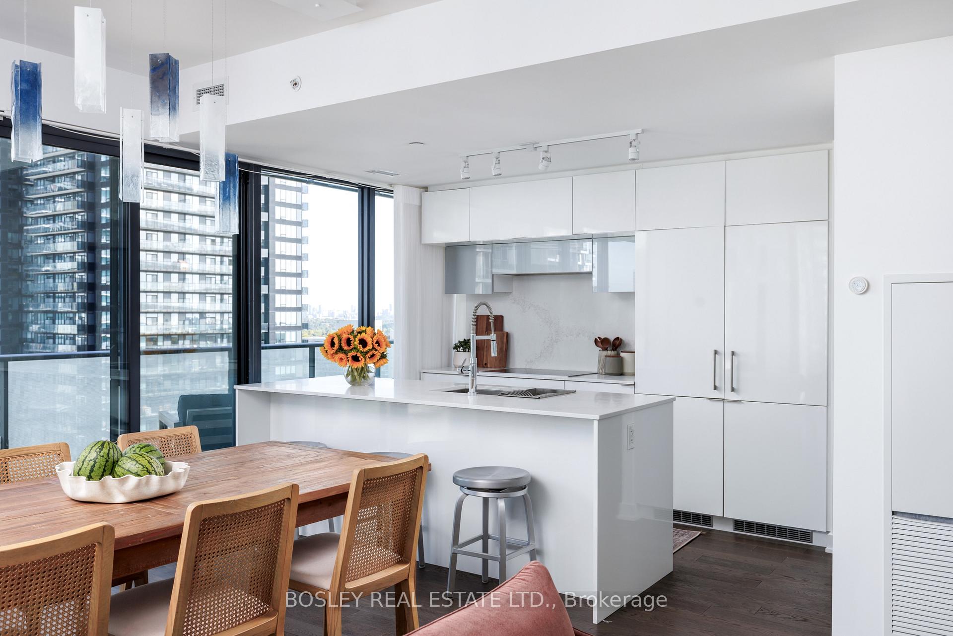 Photo 11 of Unit 1702, 185 Roehampton Avenue, Toronto, Mount Pleasant West — HOMEH