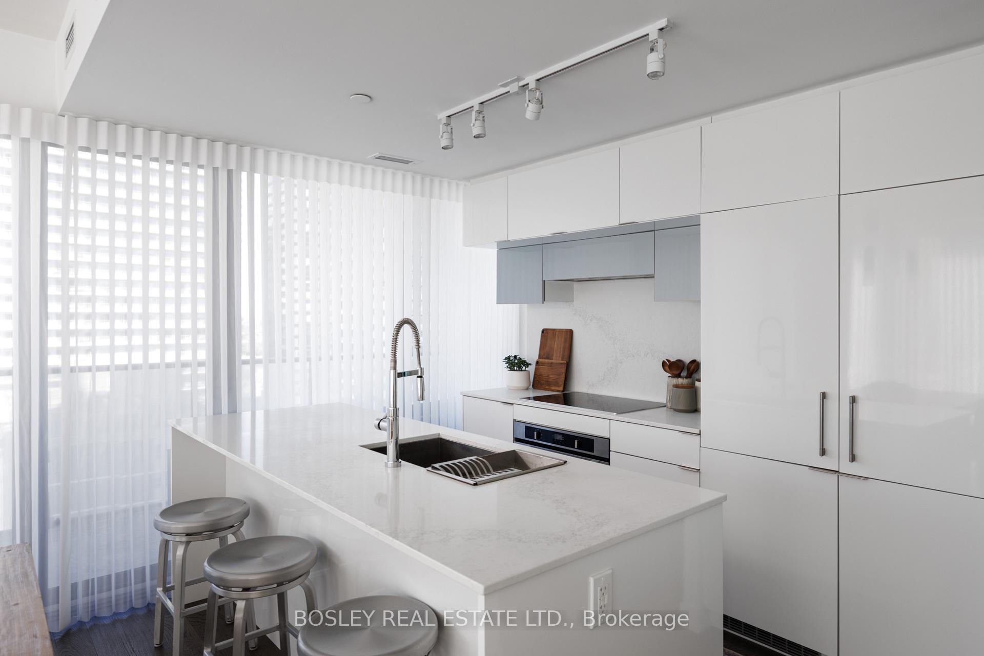 Photo 16 of Unit 1702, 185 Roehampton Avenue, Toronto, Mount Pleasant West — HOMEH
