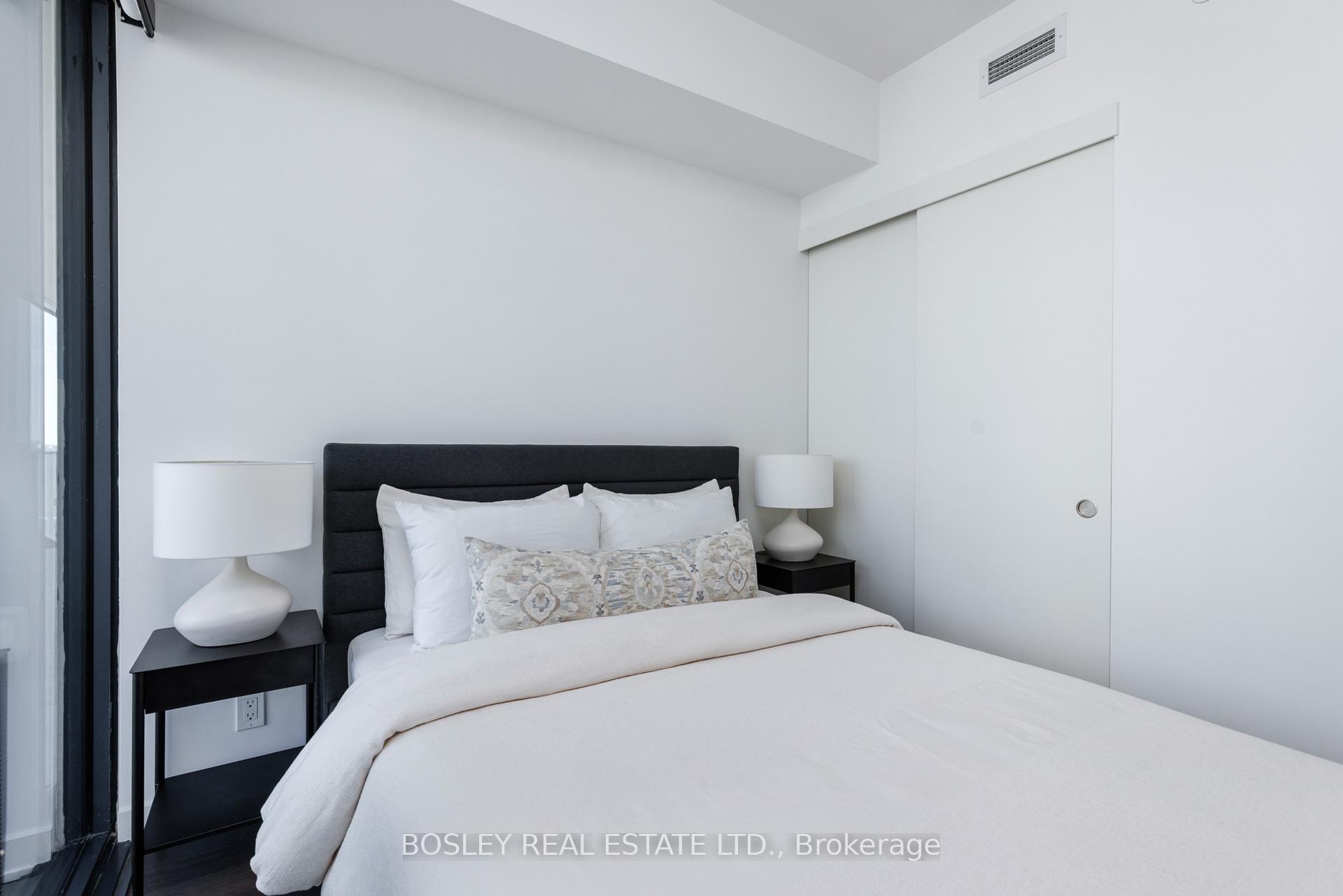 Photo 36 of Unit 1702, 185 Roehampton Avenue, Toronto, Mount Pleasant West — HOMEH
