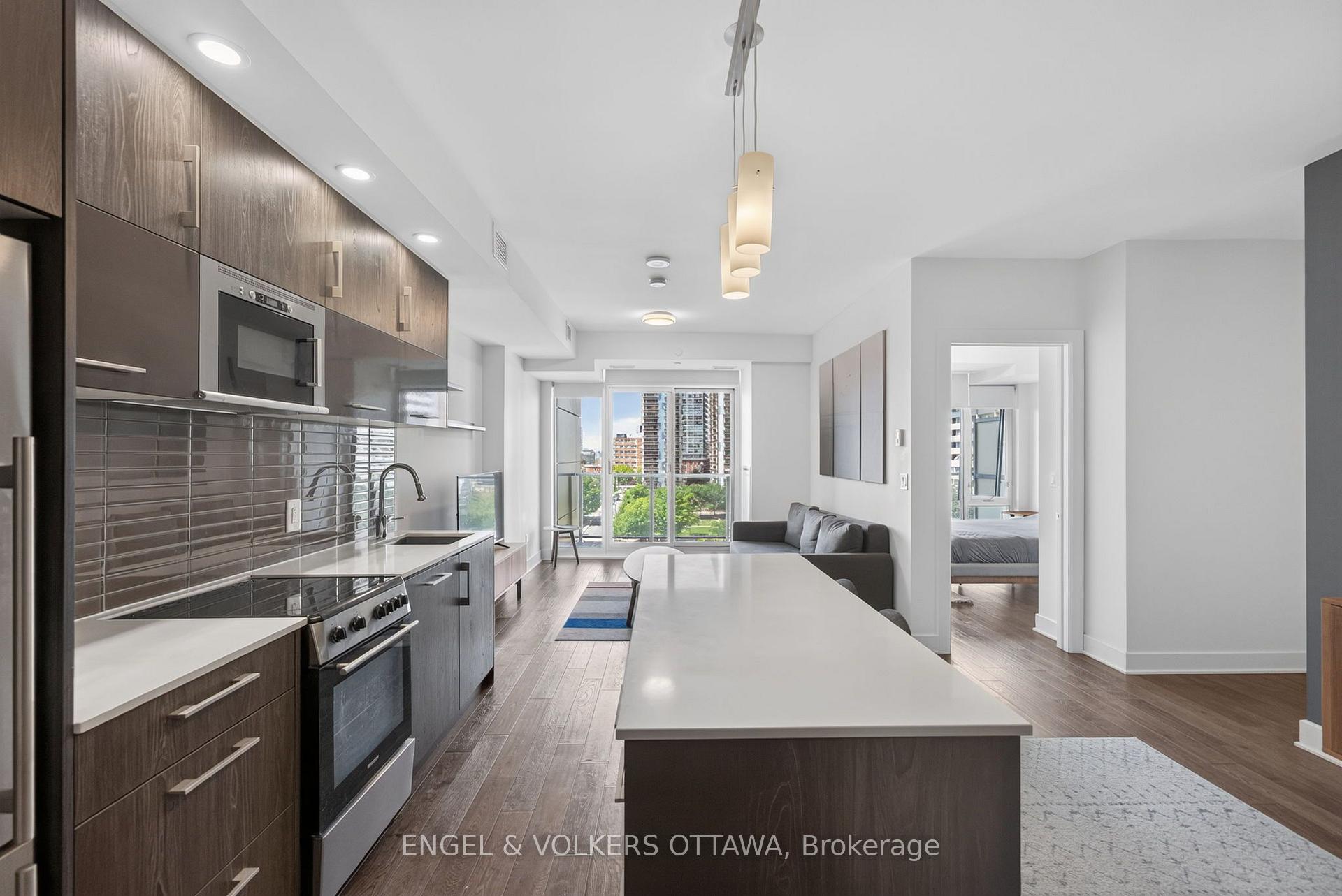 Photo 5 of Unit 816, 255 Bay Street, Ottawa, Ottawa Centre — HOMEH