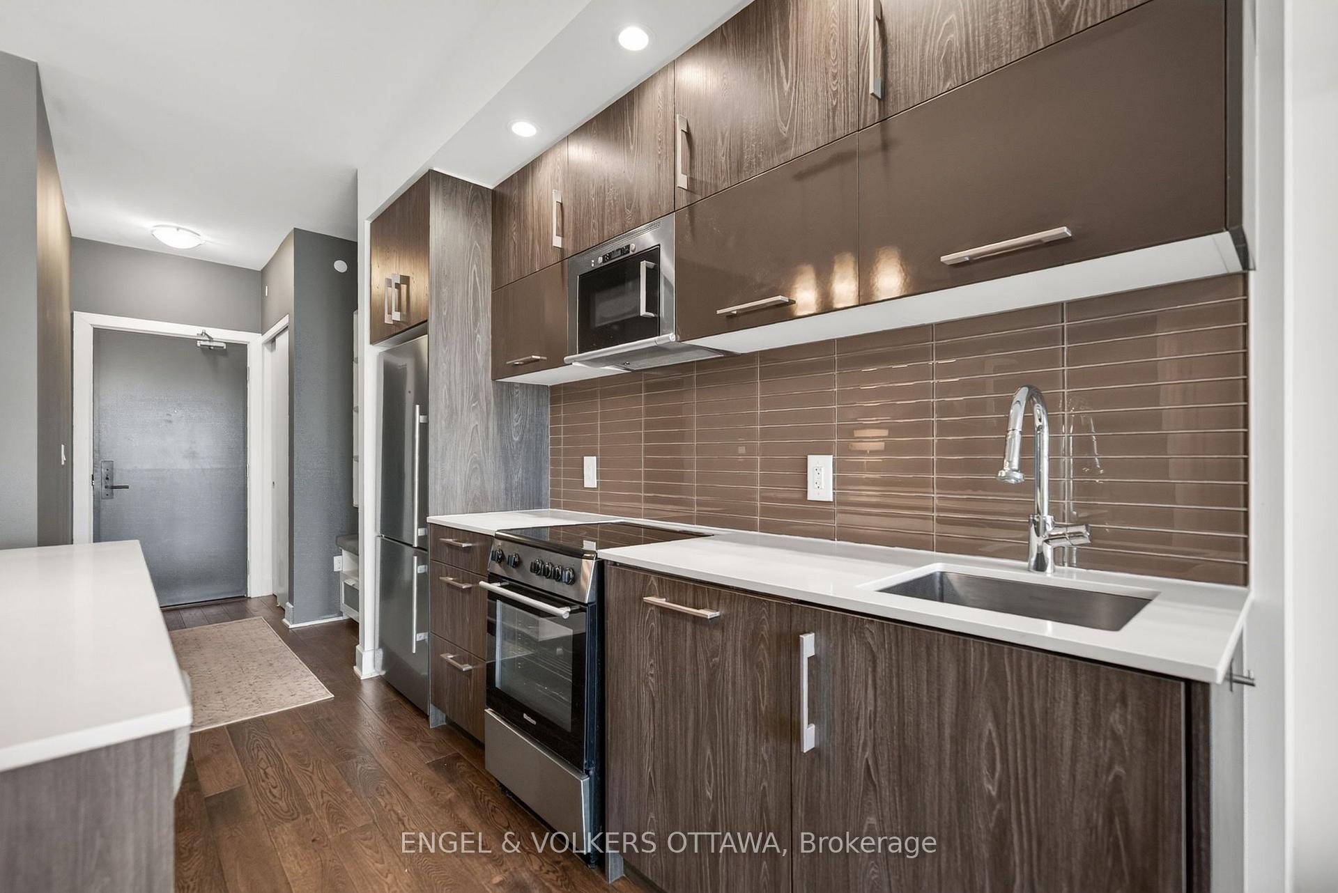 Photo 8 of Unit 816, 255 Bay Street, Ottawa, Ottawa Centre — HOMEH