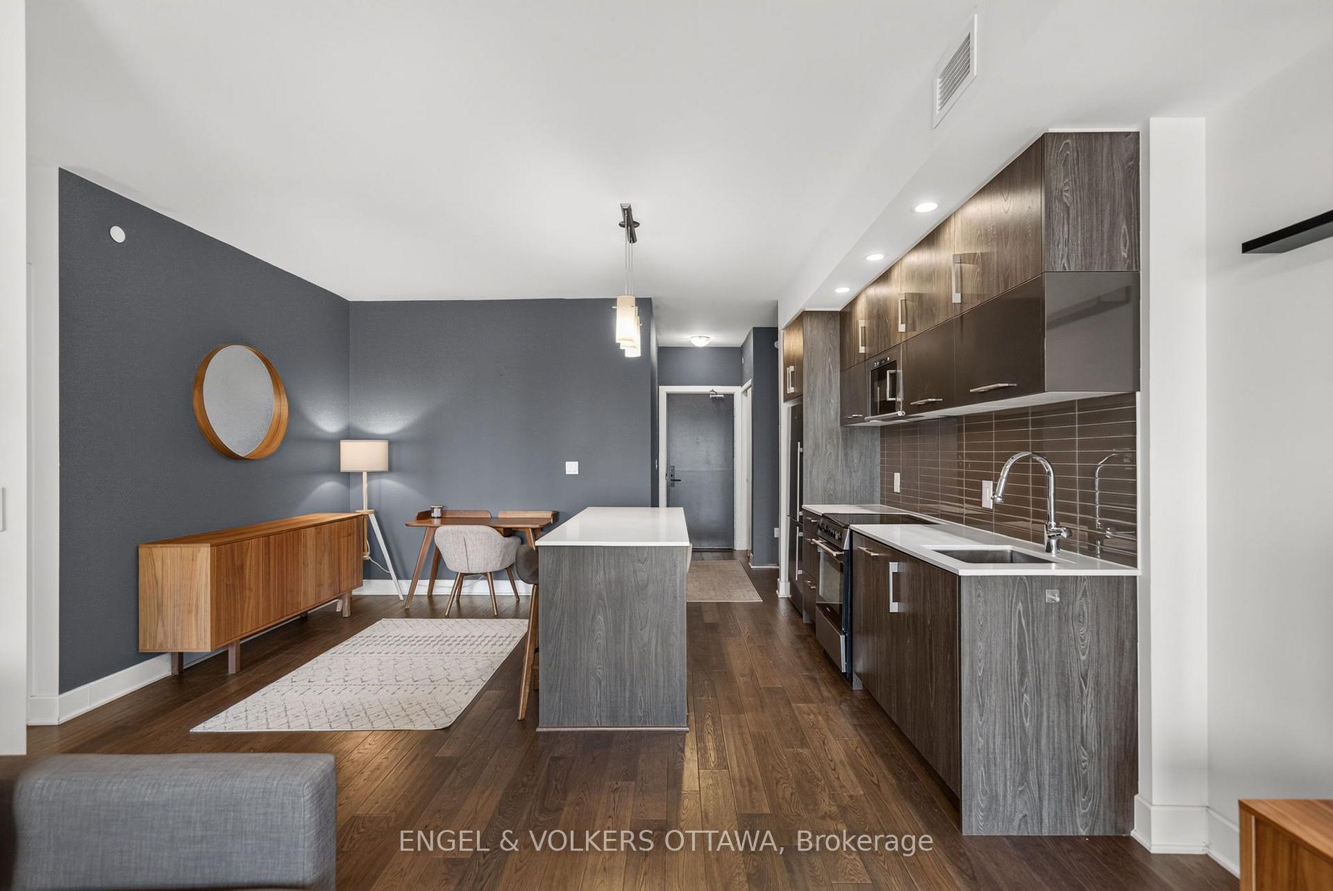 Photo 9 of Unit 816, 255 Bay Street, Ottawa, Ottawa Centre — HOMEH