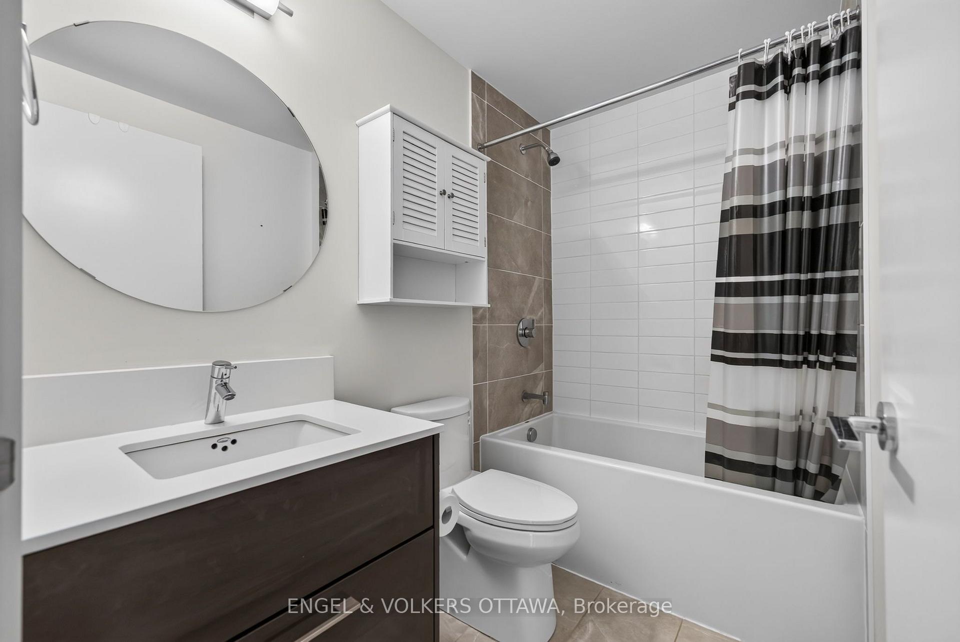 Photo 17 of Unit 816, 255 Bay Street, Ottawa, Ottawa Centre — HOMEH