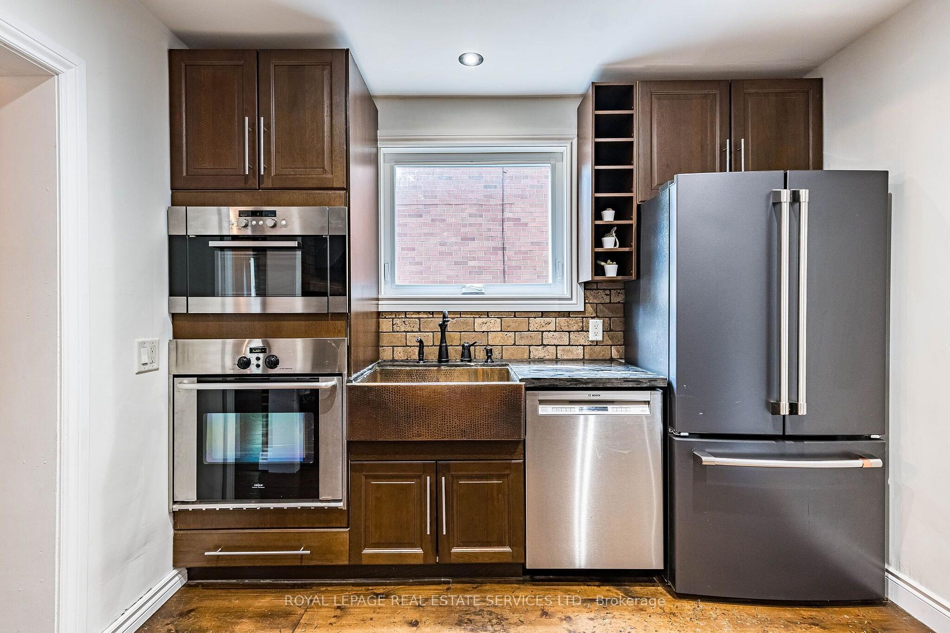 Photo 9 of 47 Frederick Street, Brampton, Downtown Brampton — HOMEH