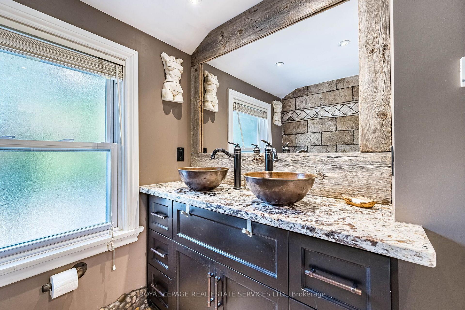 Photo 21 of 47 Frederick Street, Brampton, Downtown Brampton — HOMEH