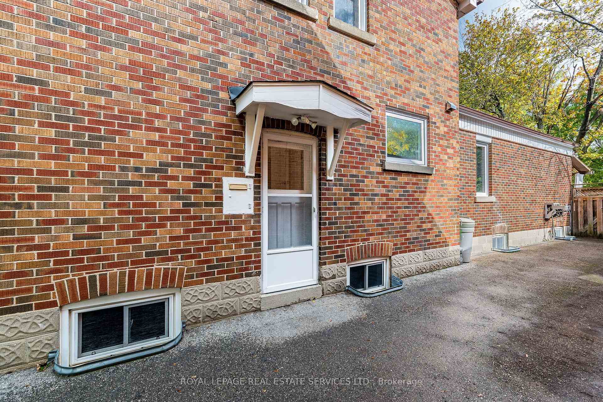 Photo 34 of 47 Frederick Street, Brampton, Downtown Brampton — HOMEH