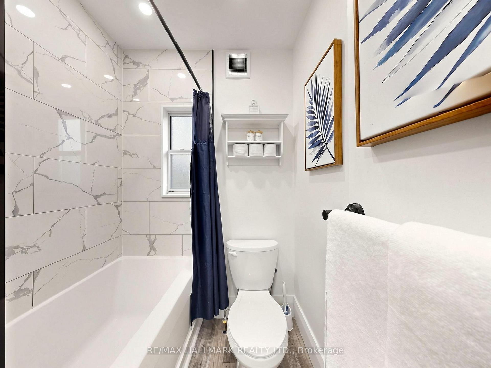 Photo 20 of 211 Golfview Avenue, Toronto, East End-Danforth — HOMEH