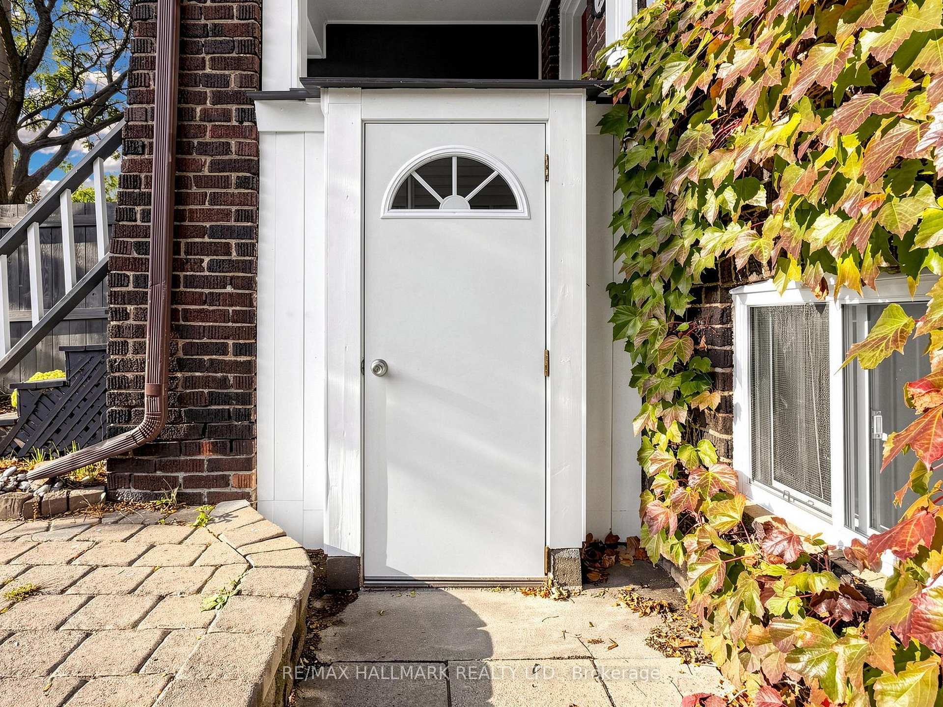 Photo 29 of 211 Golfview Avenue, Toronto, East End-Danforth — HOMEH