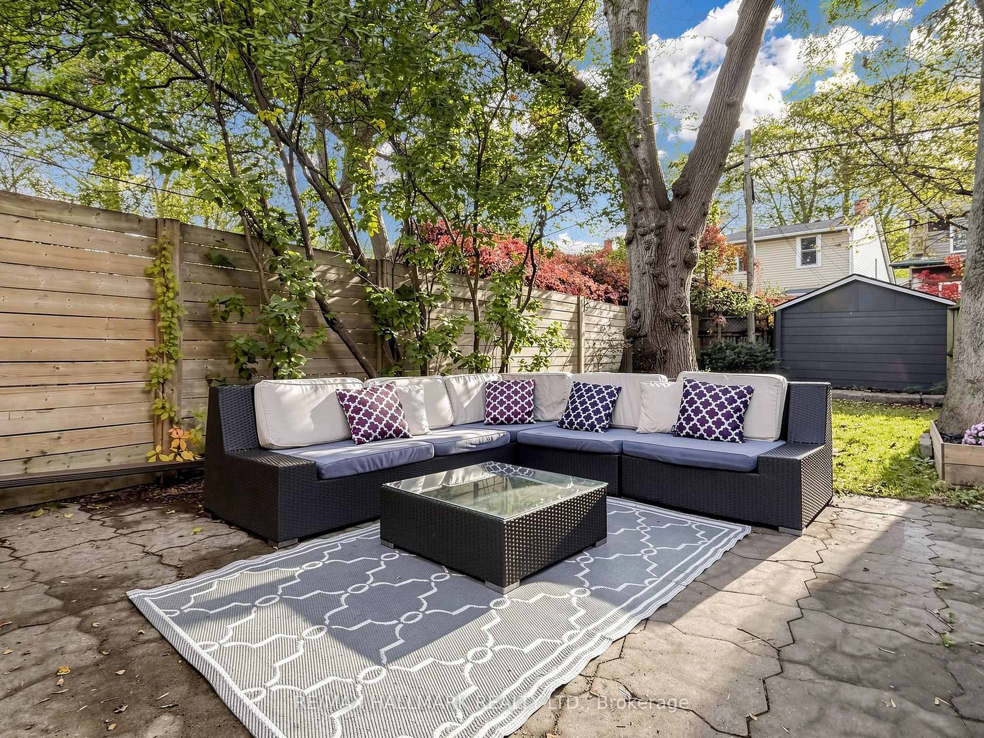 Photo 30 of 211 Golfview Avenue, Toronto, East End-Danforth — HOMEH