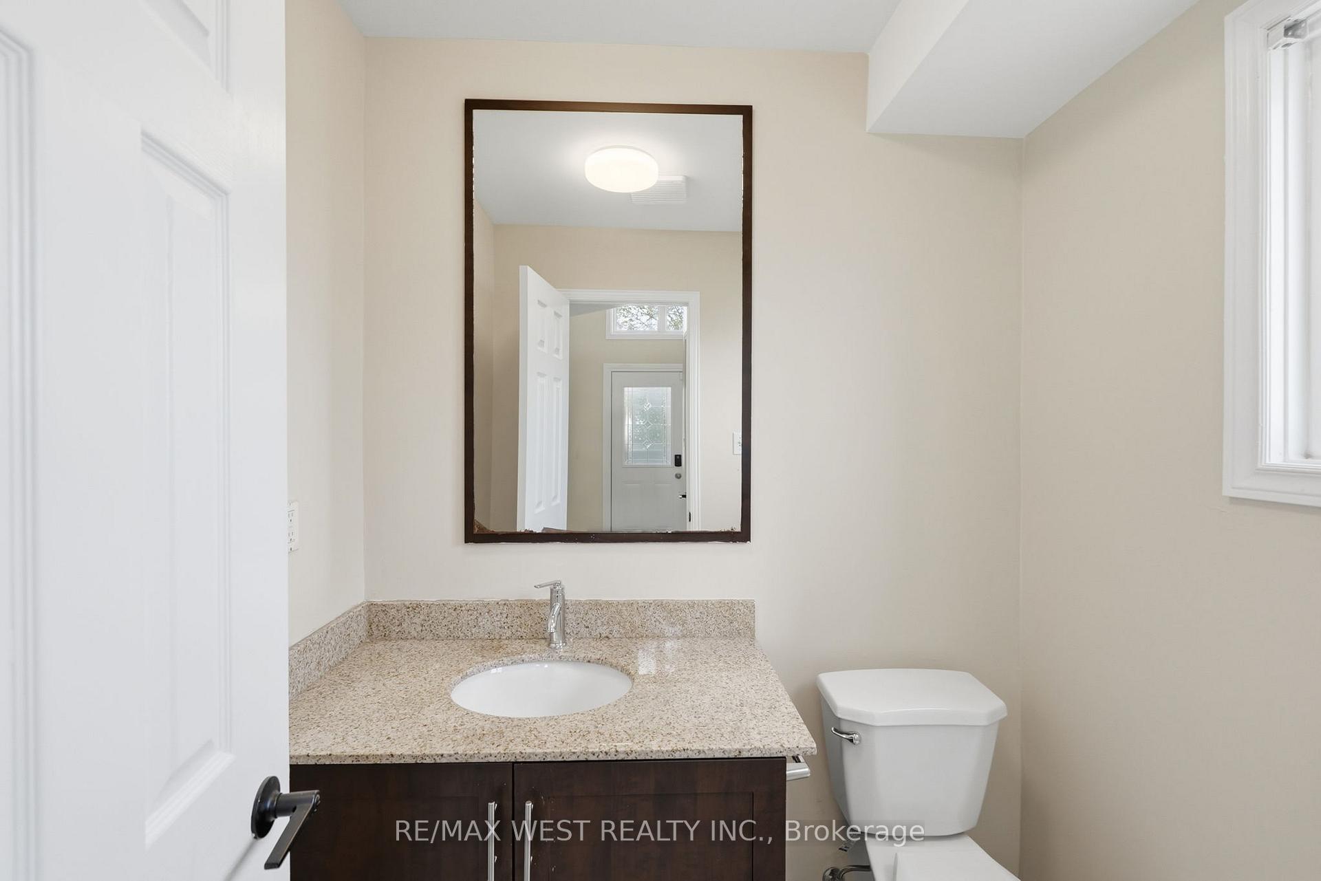 Photo 12 of 60 Furrow Drive, Whitby, Rolling Acres — HOMEH