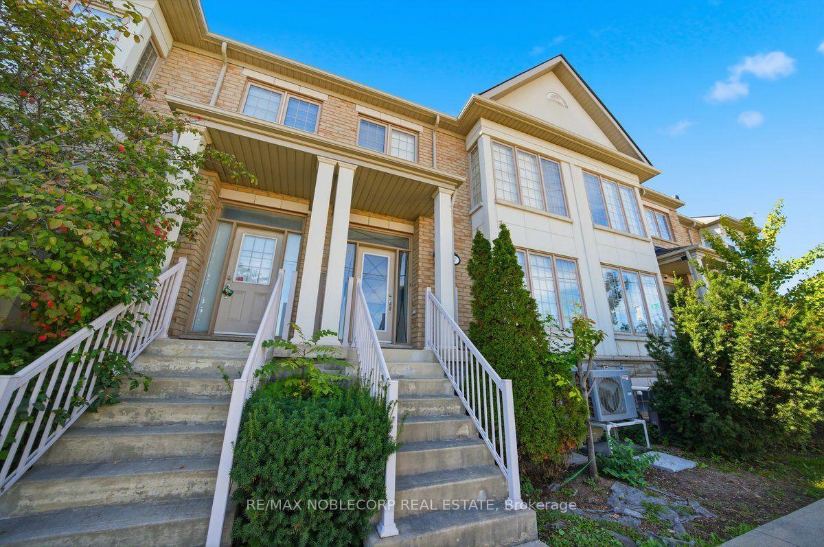 Photo of Unit 37, 8900 Bathurst Street
