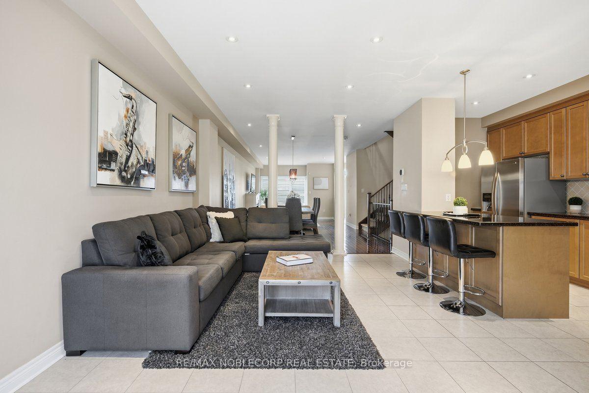 Photo 11 of Unit 37, 8900 Bathurst Street, Vaughan, Patterson — HOMEH