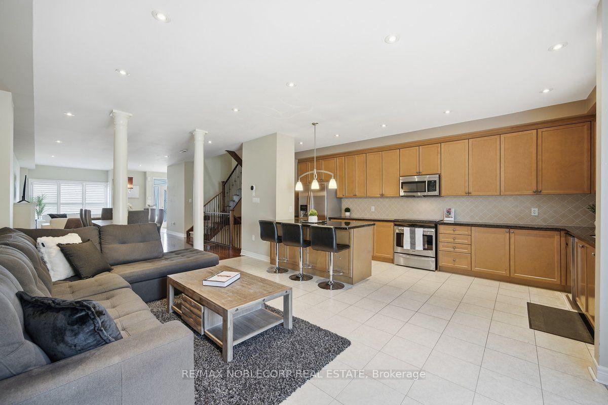 Photo 12 of Unit 37, 8900 Bathurst Street, Vaughan, Patterson — HOMEH