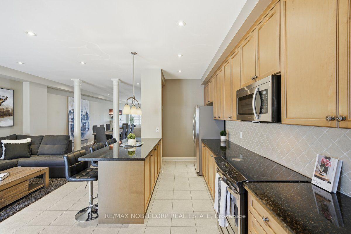 Photo 14 of Unit 37, 8900 Bathurst Street, Vaughan, Patterson — HOMEH