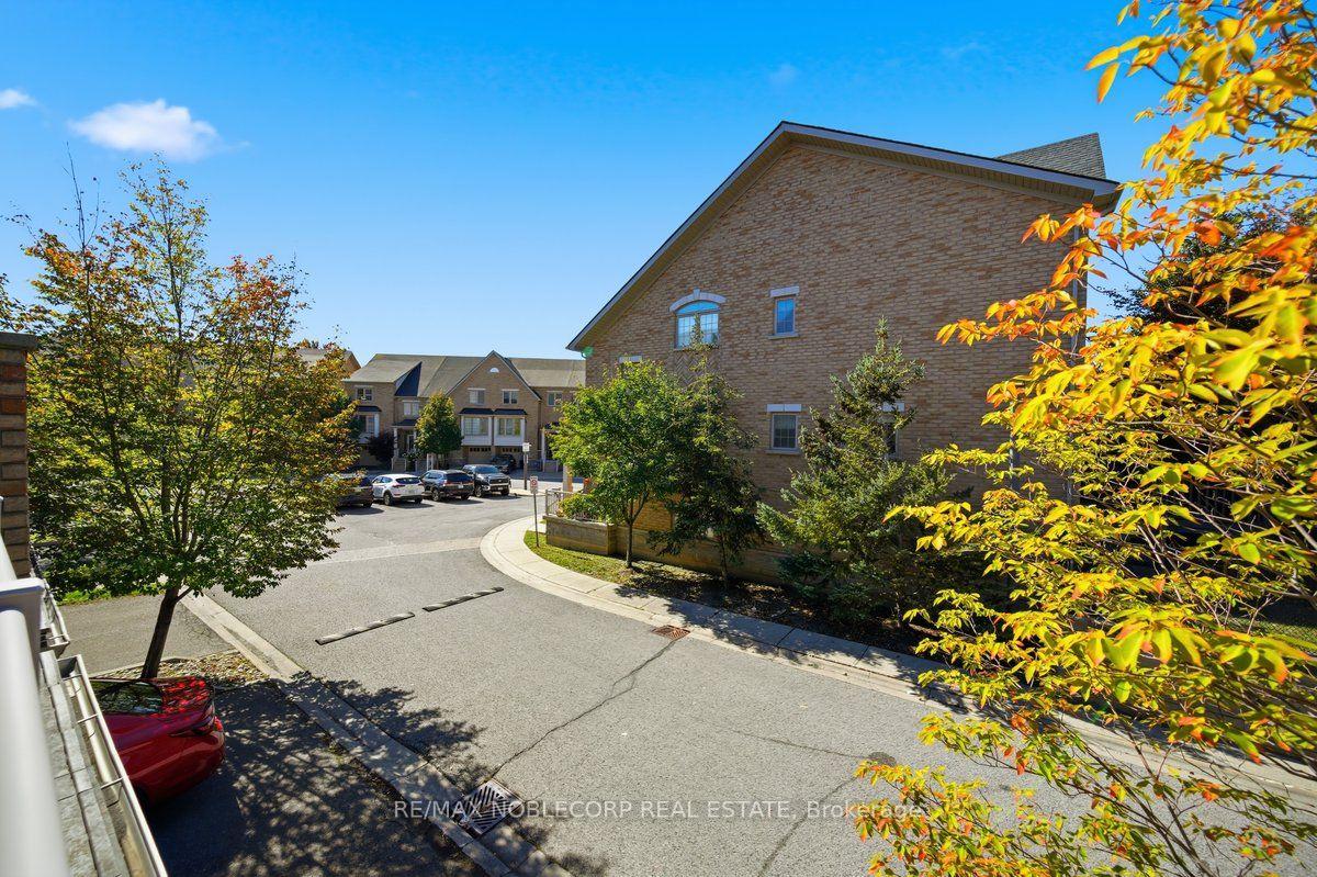 Photo 18 of Unit 37, 8900 Bathurst Street, Vaughan, Patterson — HOMEH