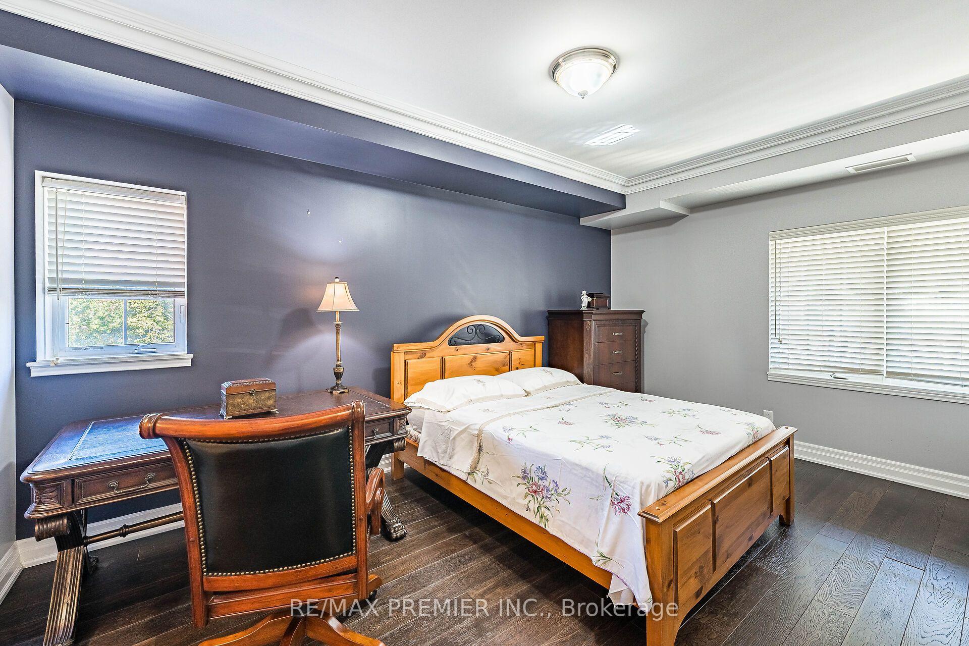 Photo 14 of Unit 304, 9451 Jane Street, Vaughan, Maple — HOMEH