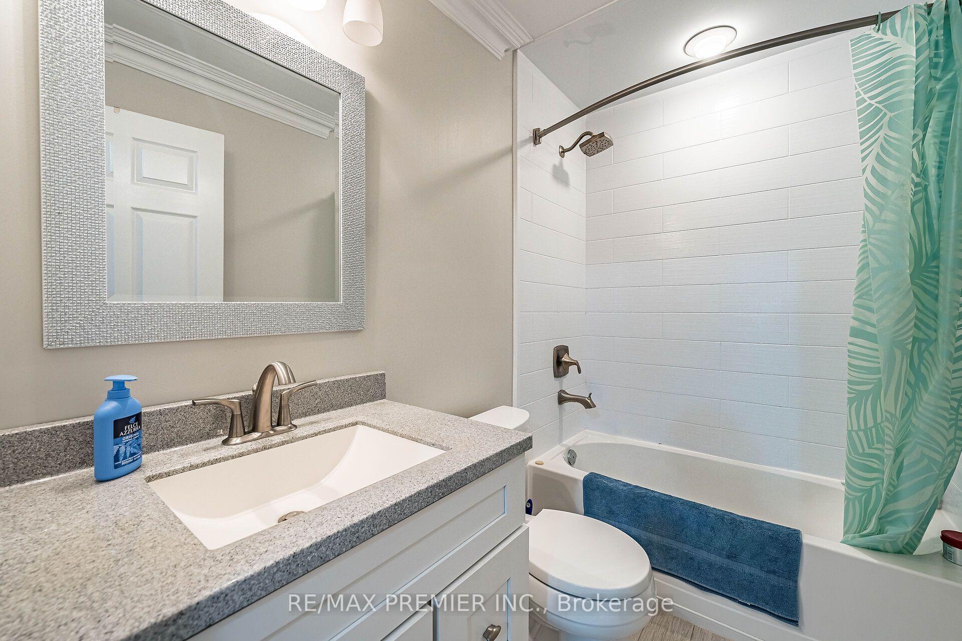 Photo 16 of Unit 304, 9451 Jane Street, Vaughan, Maple — HOMEH