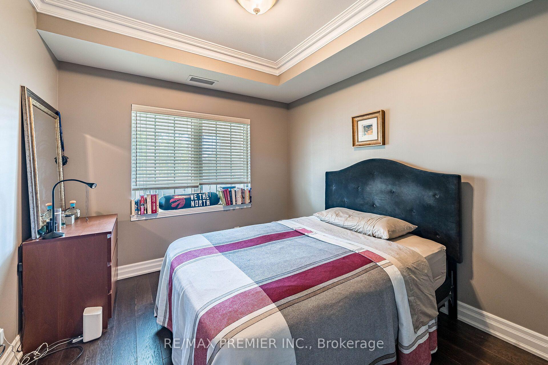 Photo 17 of Unit 304, 9451 Jane Street, Vaughan, Maple — HOMEH