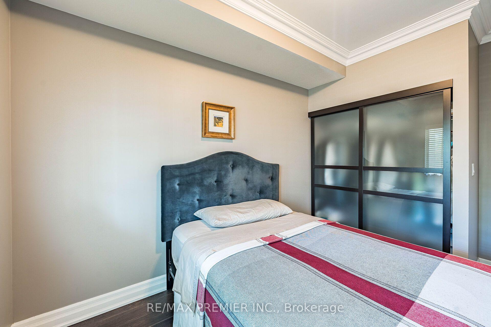Photo 18 of Unit 304, 9451 Jane Street, Vaughan, Maple — HOMEH