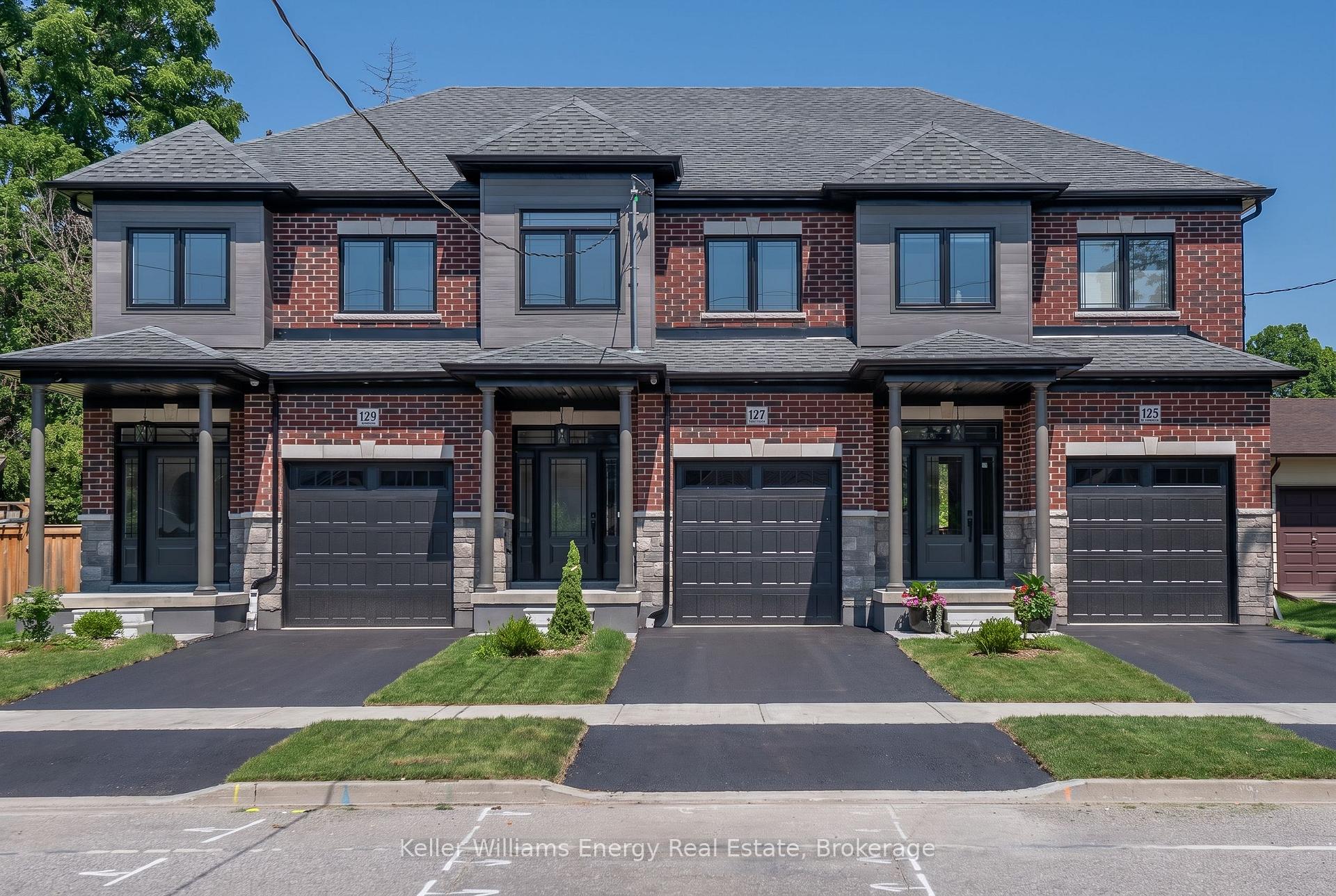 Photo of 127 Hickory Street N